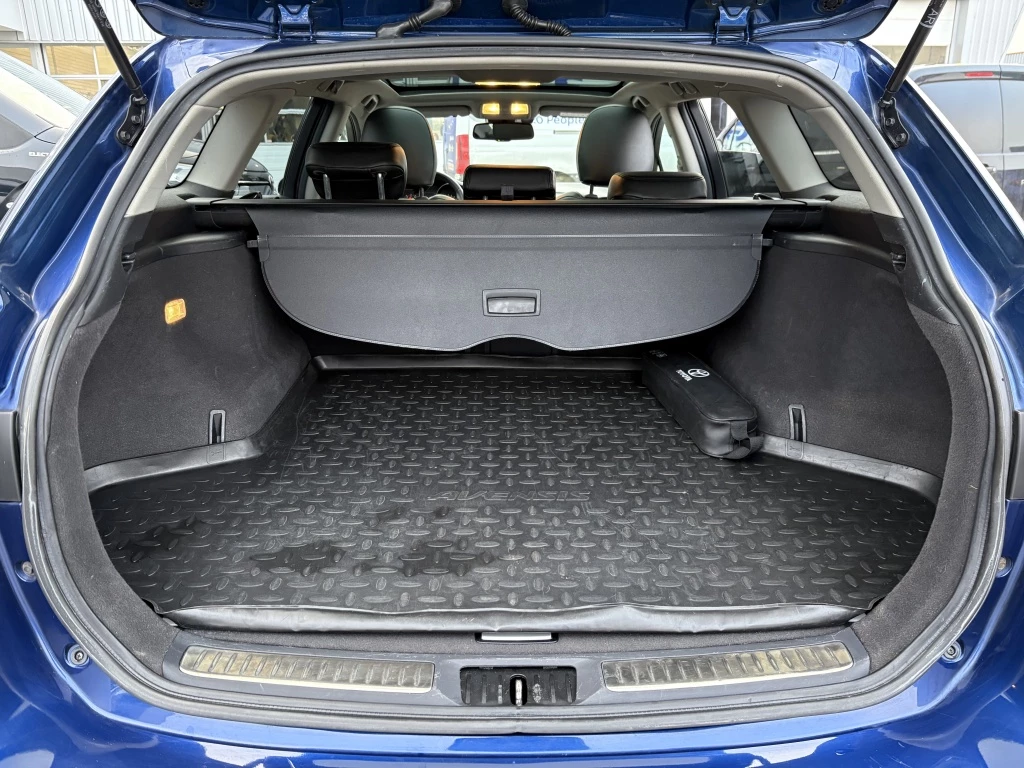 Hoofdafbeelding Toyota Avensis