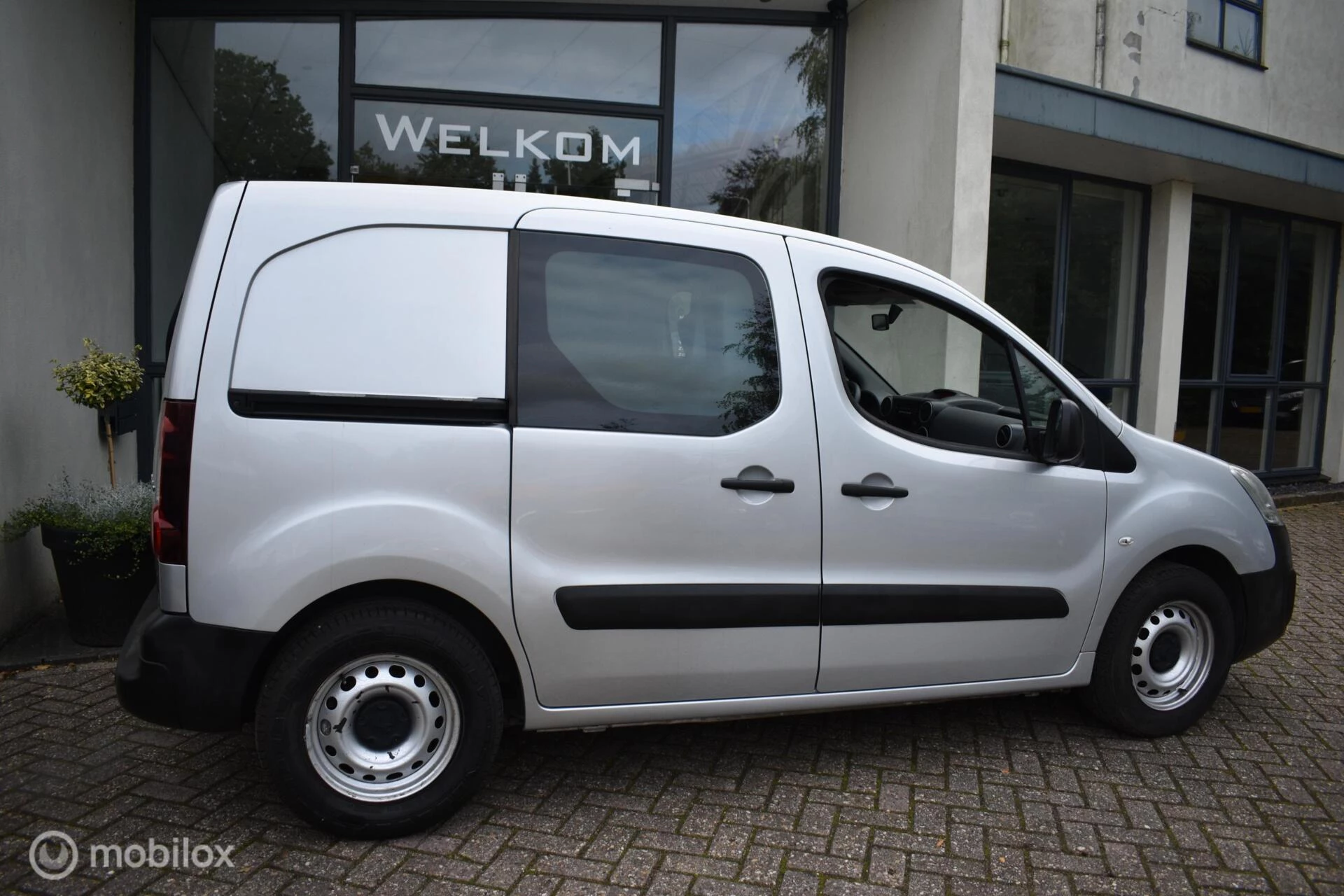 Hoofdafbeelding Peugeot Partner