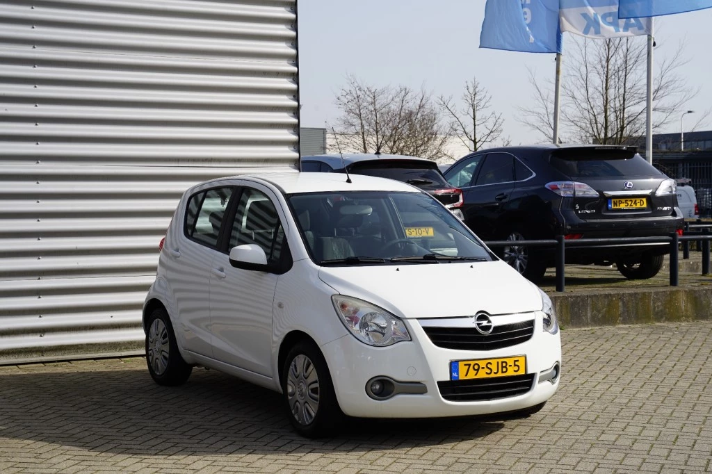 Hoofdafbeelding Opel Agila