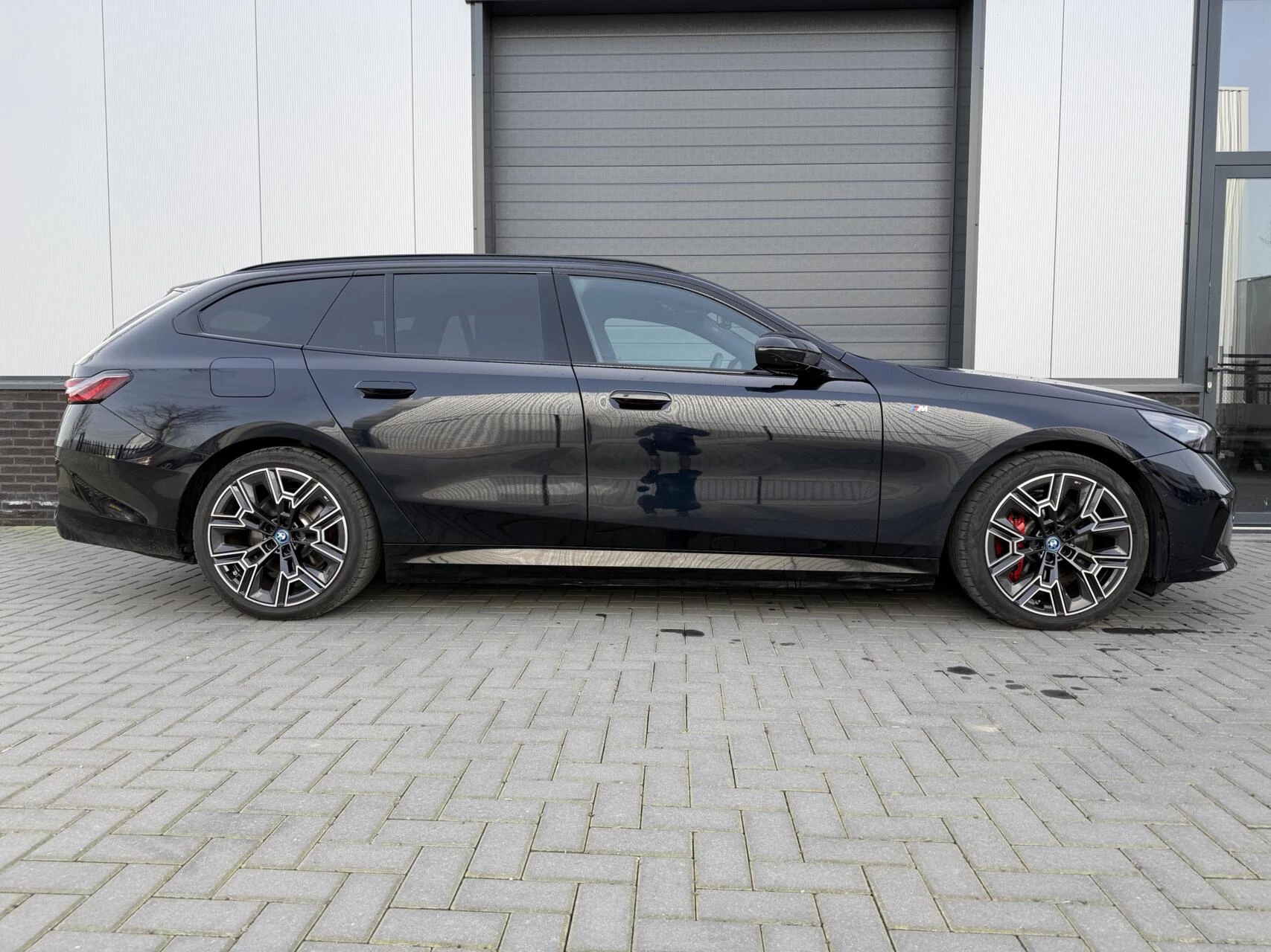 Hoofdafbeelding BMW i5