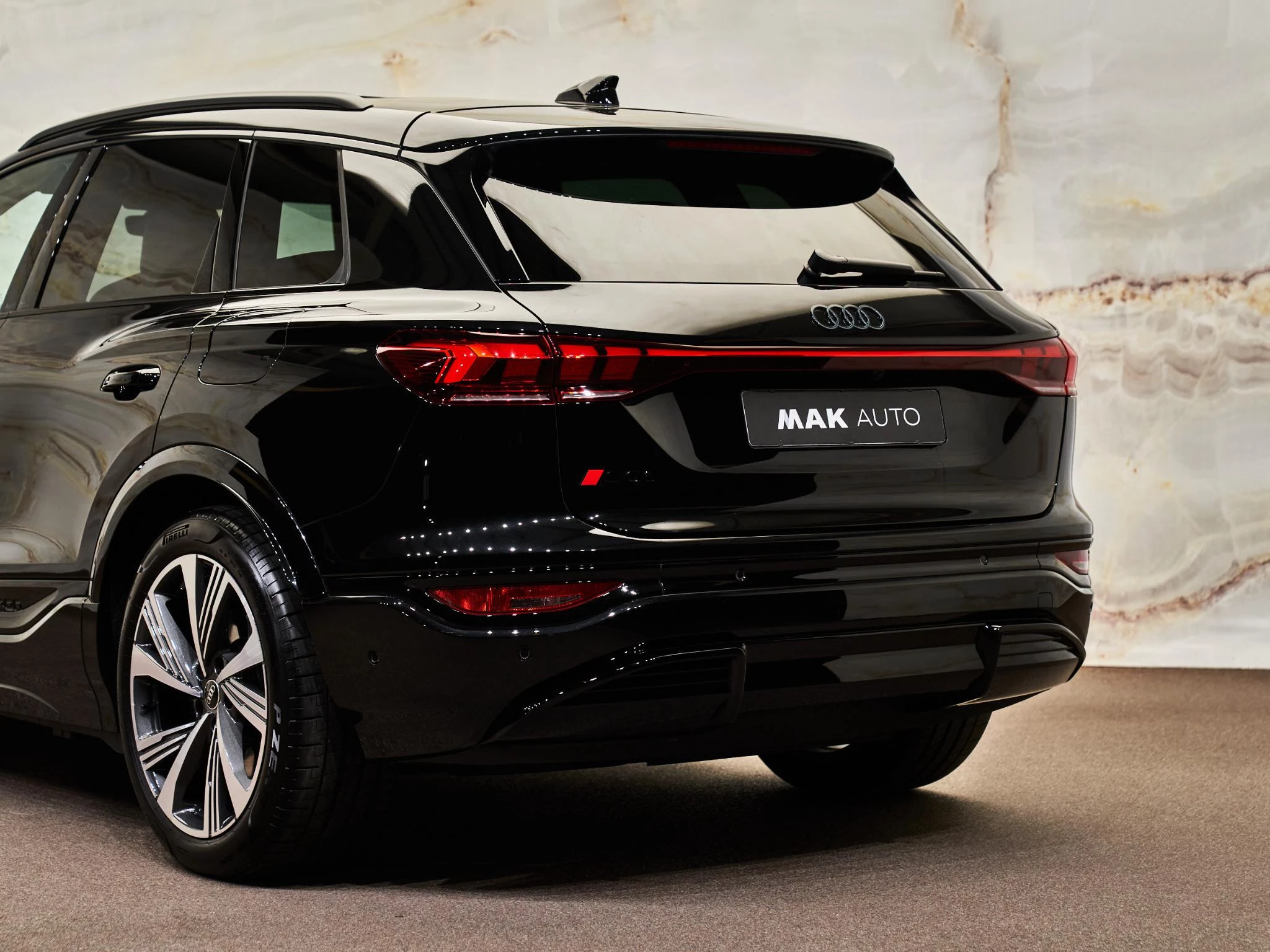 Hoofdafbeelding Audi SQ6