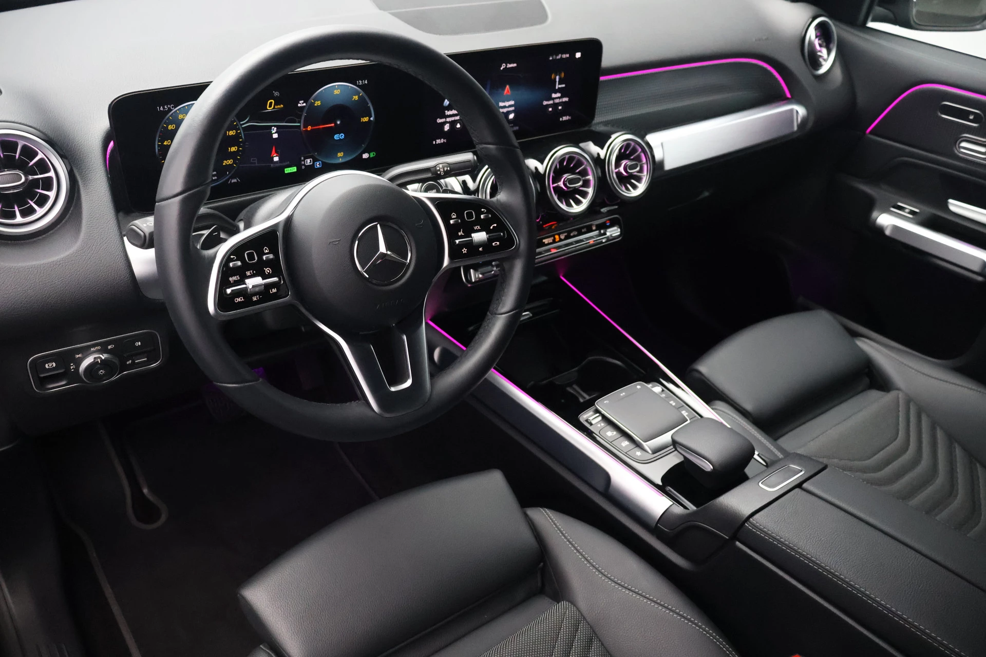 Hoofdafbeelding Mercedes-Benz EQB