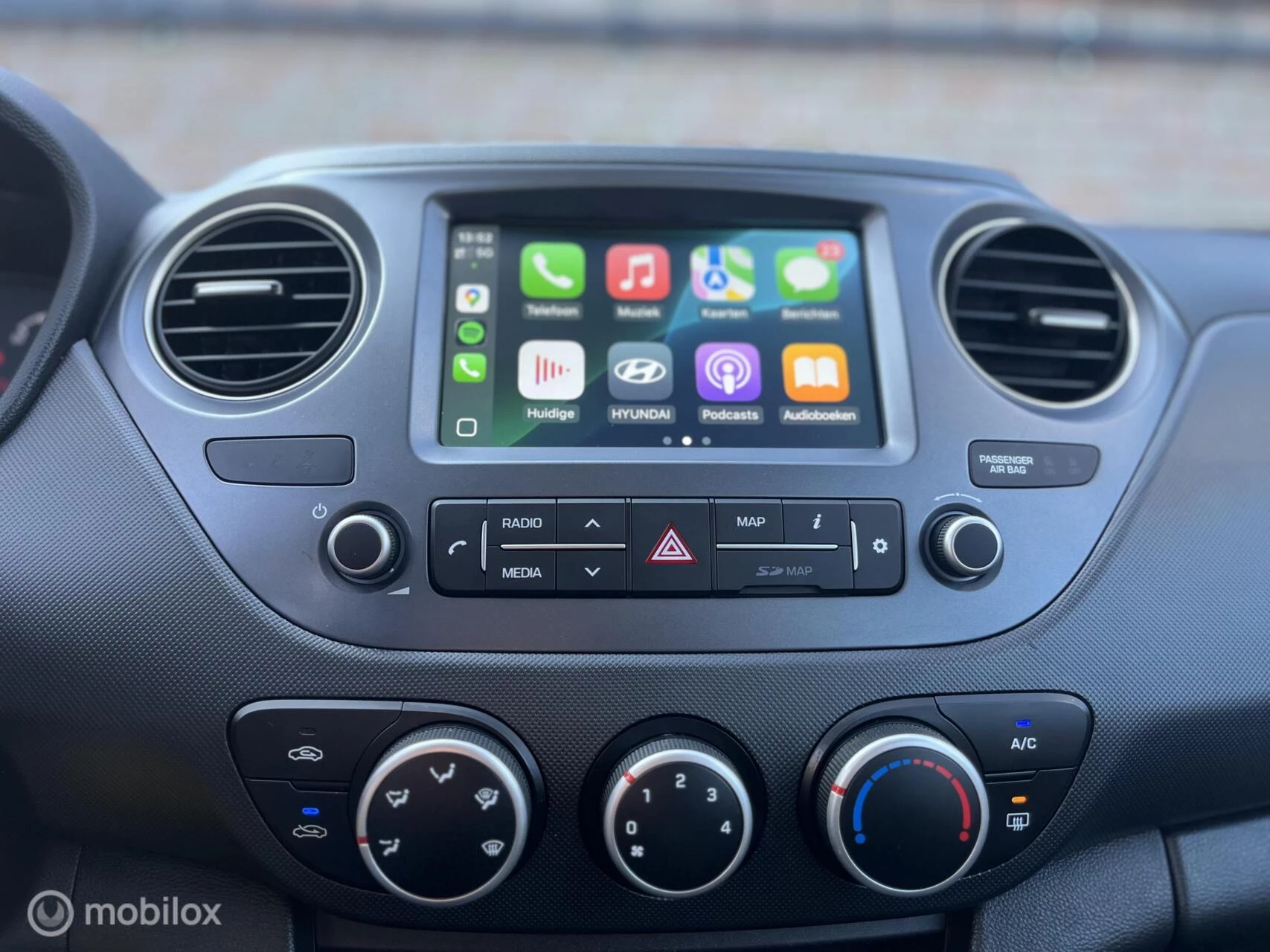 Hoofdafbeelding Hyundai i10