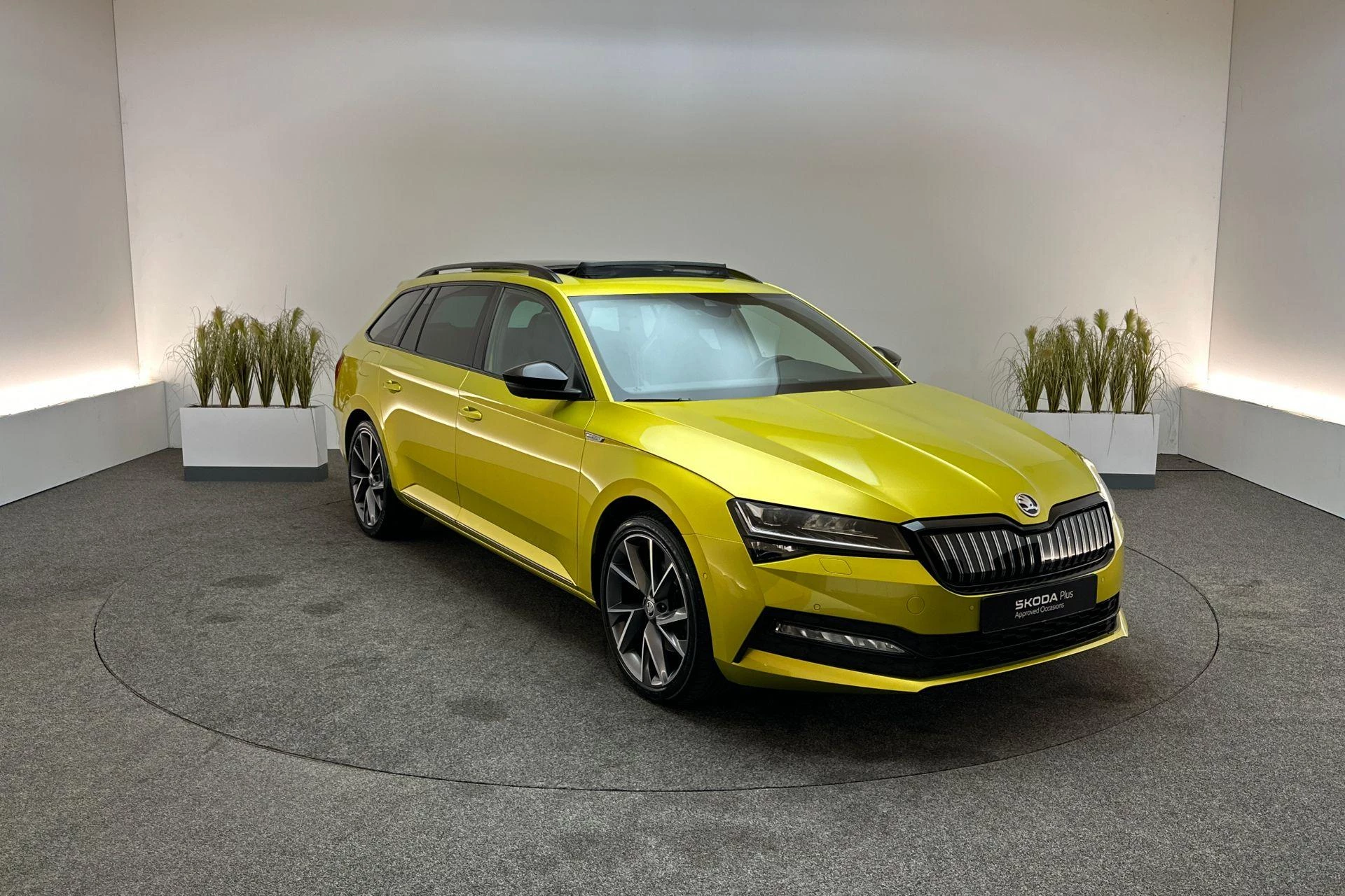 Hoofdafbeelding Škoda Superb