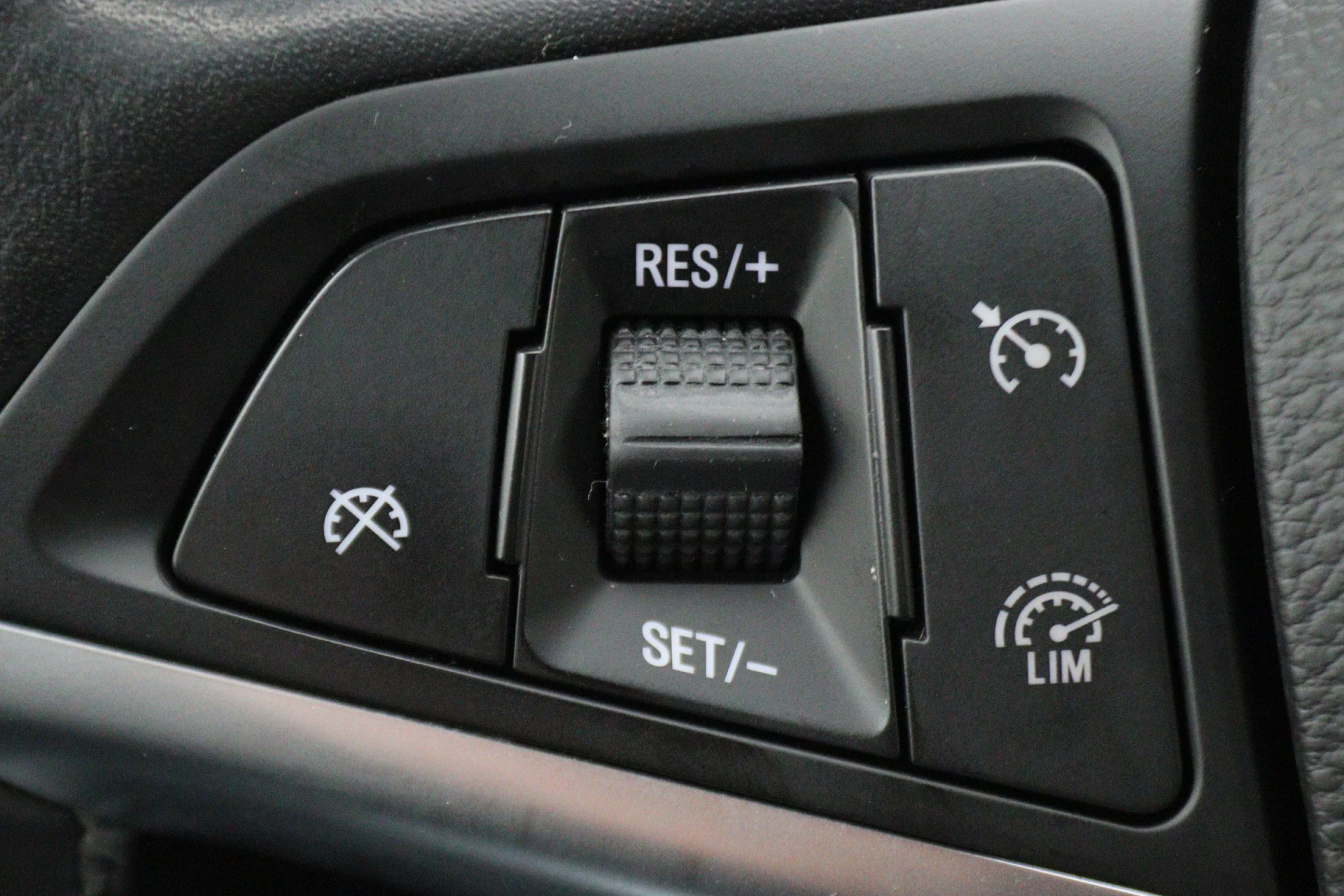 Hoofdafbeelding Opel Mokka X