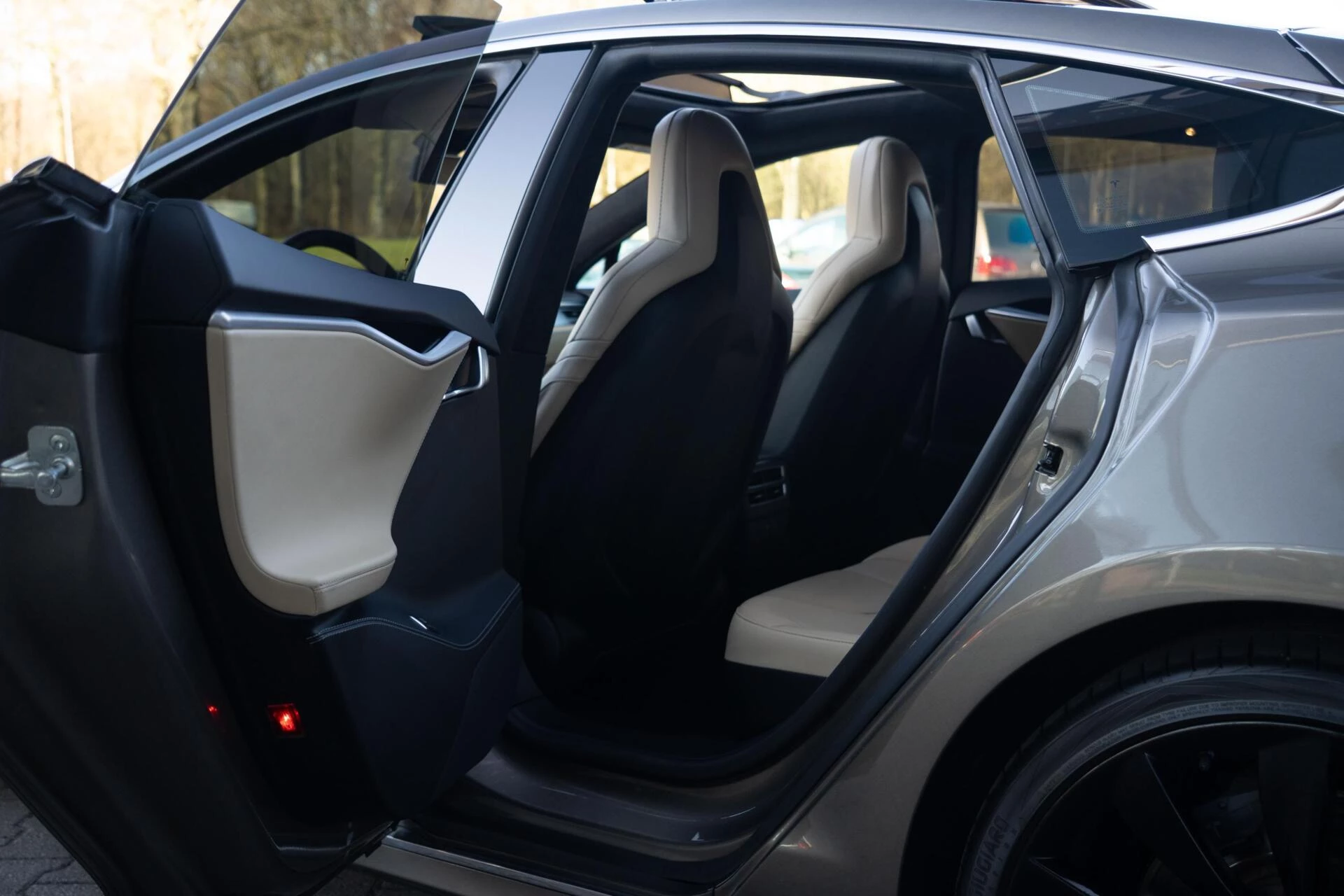 Hoofdafbeelding Tesla Model S