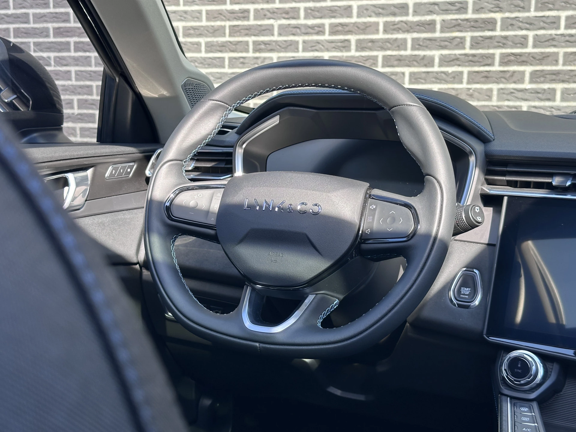 Hoofdafbeelding Lynk & Co 01