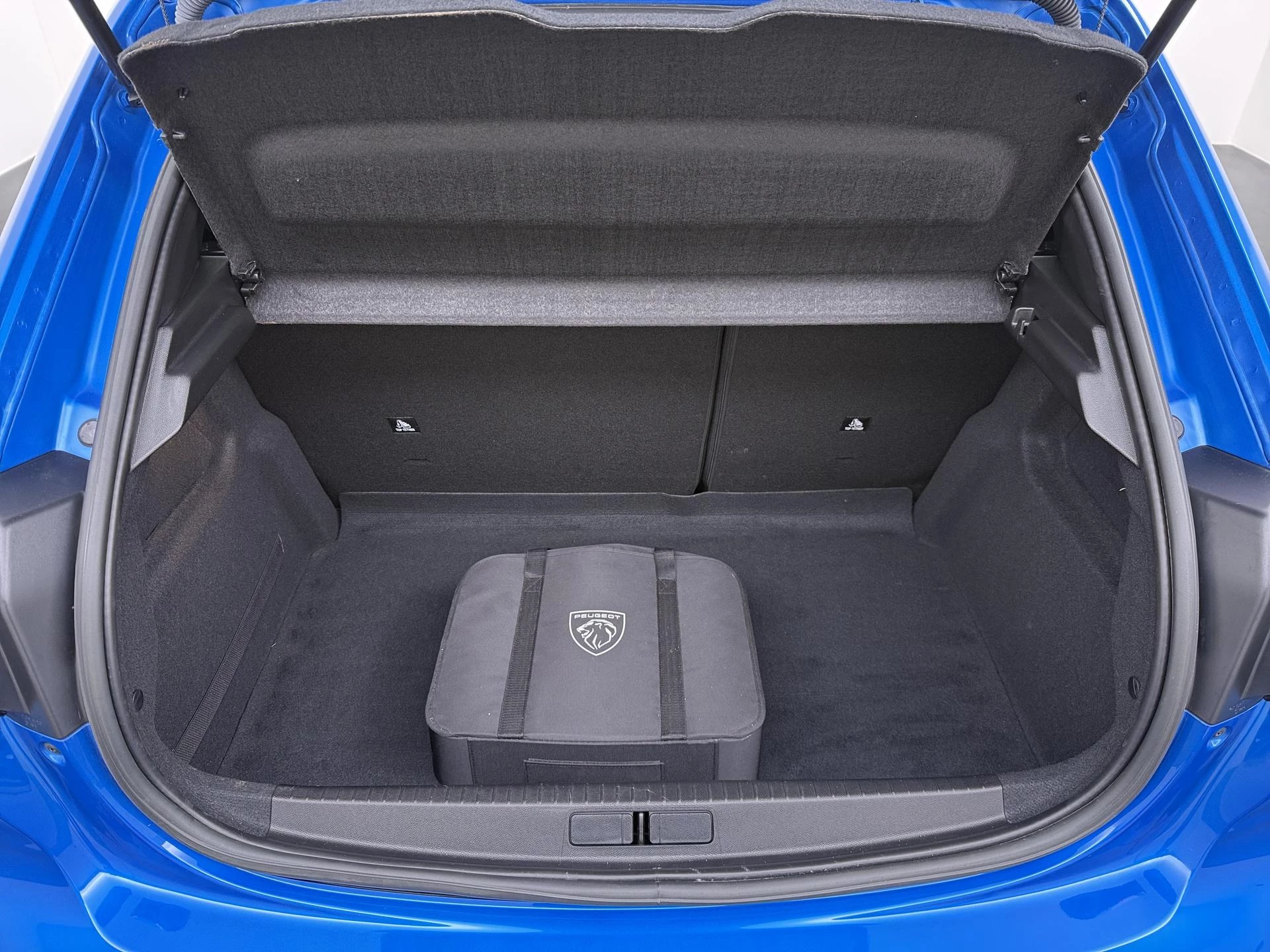 Hoofdafbeelding Peugeot e-208