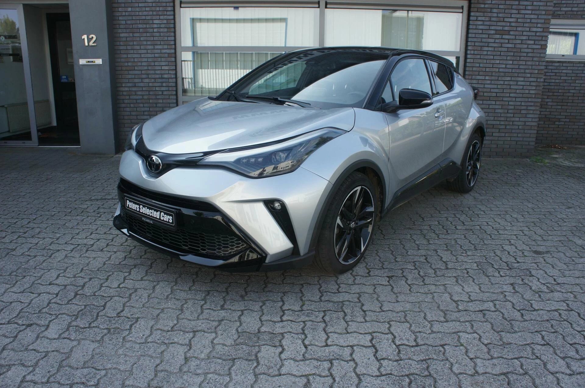 Hoofdafbeelding Toyota C-HR