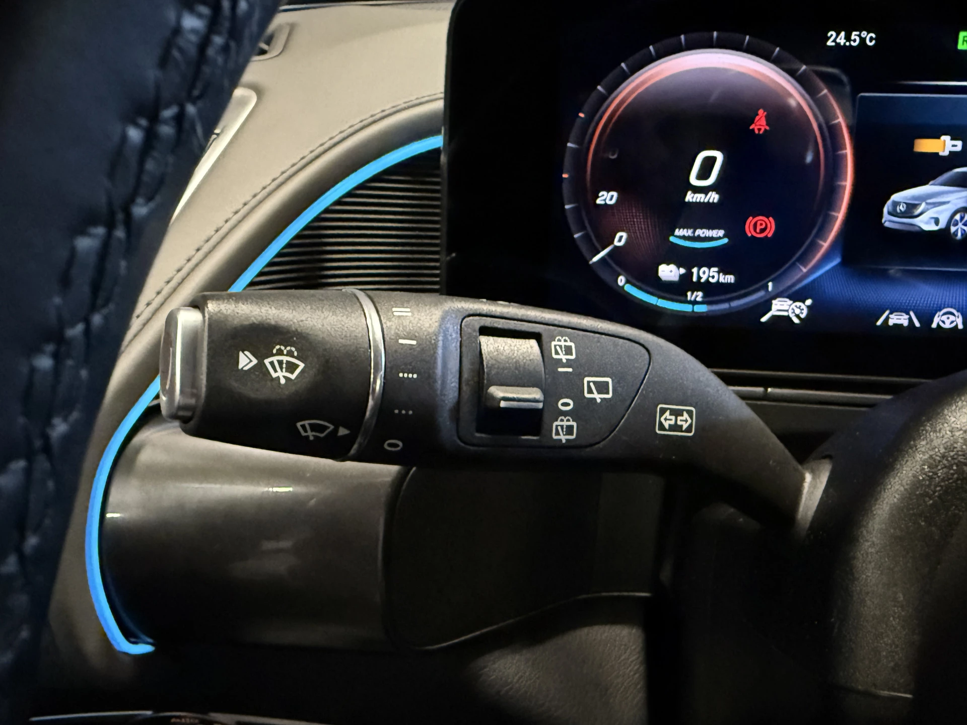 Hoofdafbeelding Mercedes-Benz EQC