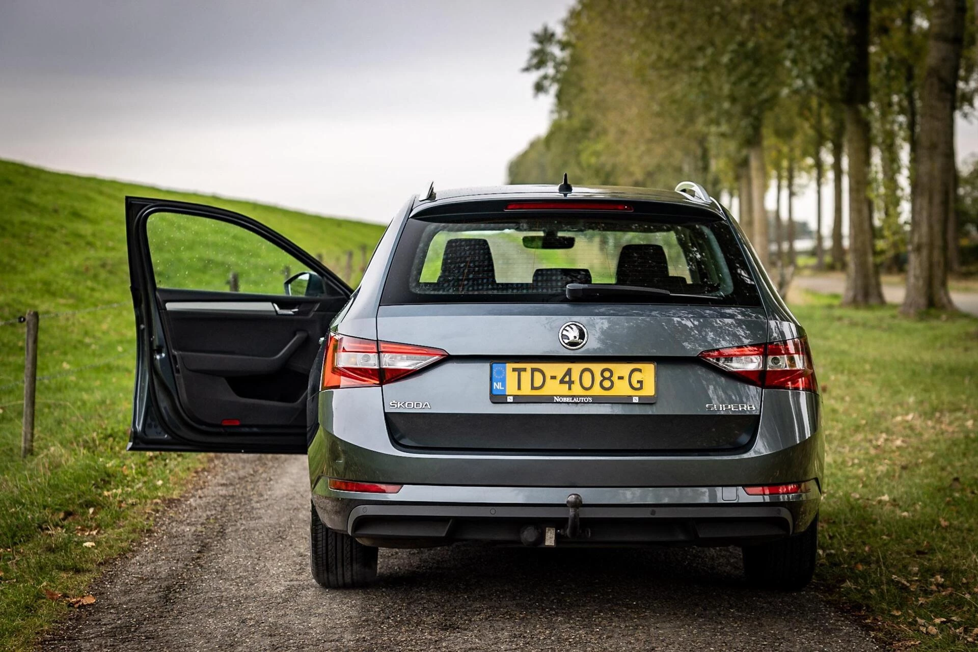 Hoofdafbeelding Škoda Superb