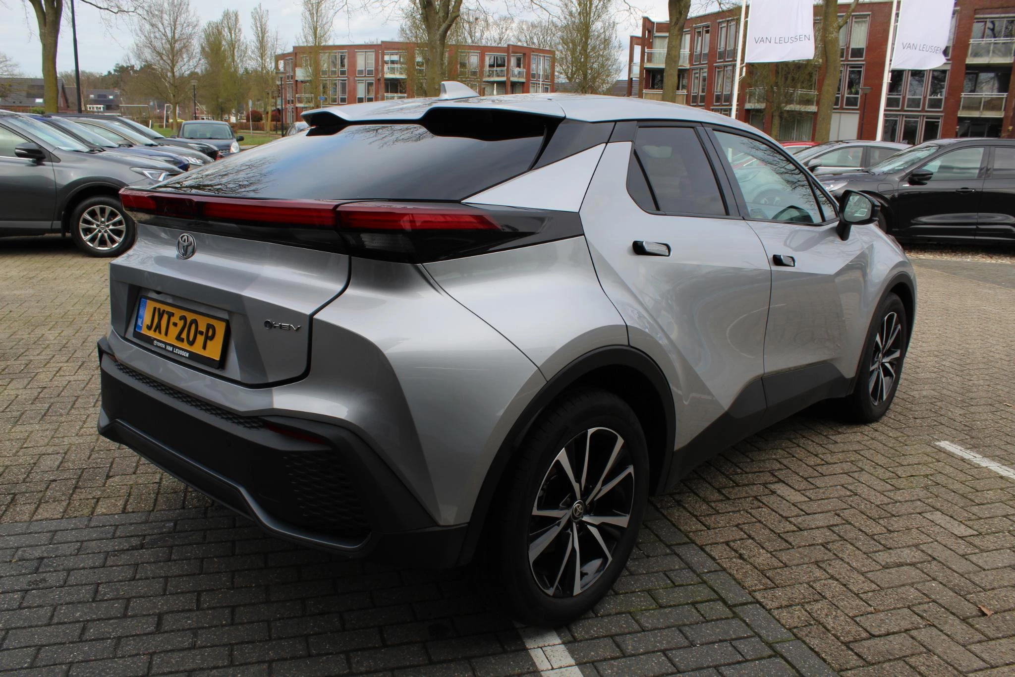 Hoofdafbeelding Toyota C-HR
