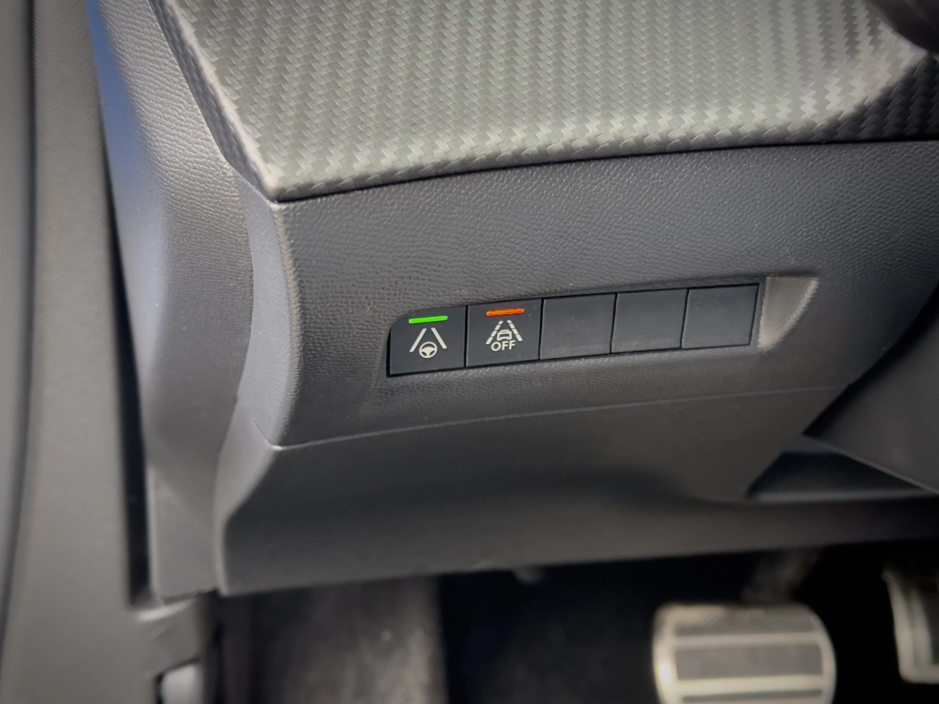 Hoofdafbeelding Peugeot e-2008