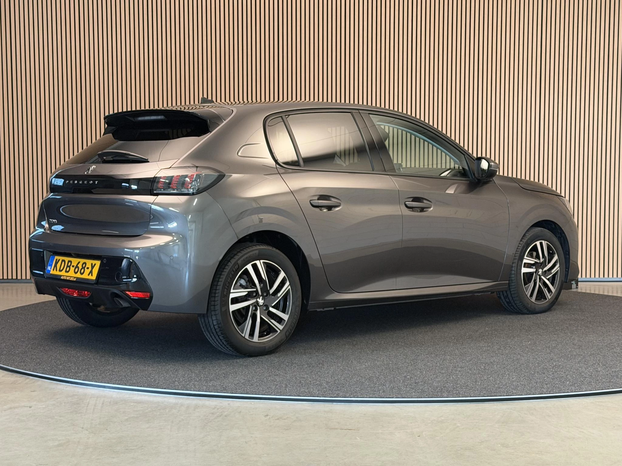 Hoofdafbeelding Peugeot 208