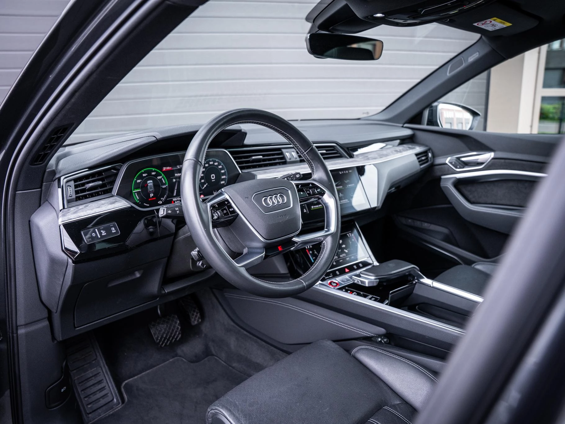 Hoofdafbeelding Audi e-tron