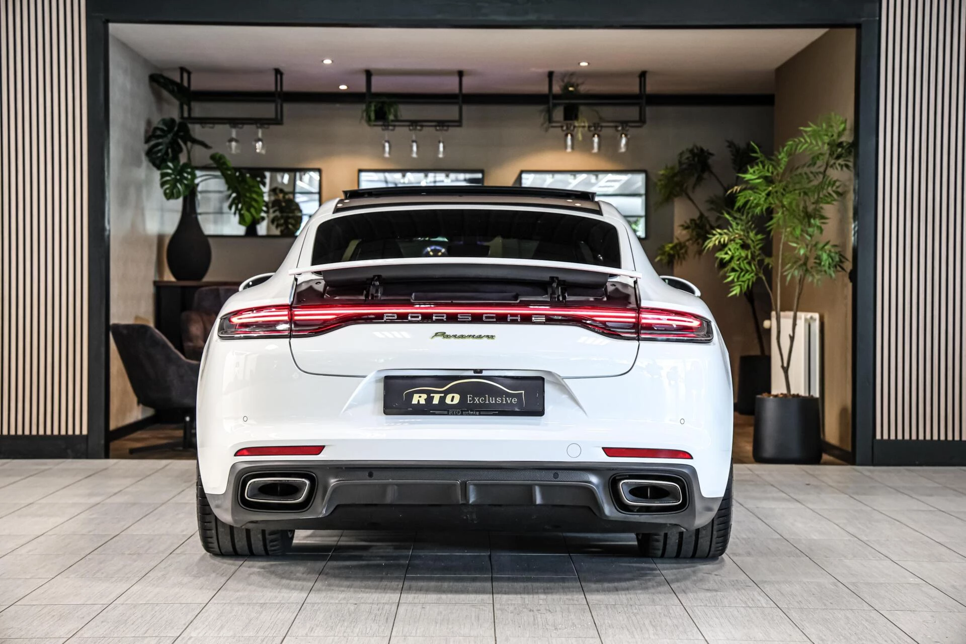 Hoofdafbeelding Porsche Panamera