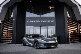 Hoofdafbeelding Ferrari 812 Superfast Ferrari 812 Superfast 6.5 V12 HELE - Novitec | Grigio Scuro | Carbon Seats | Passenger Display