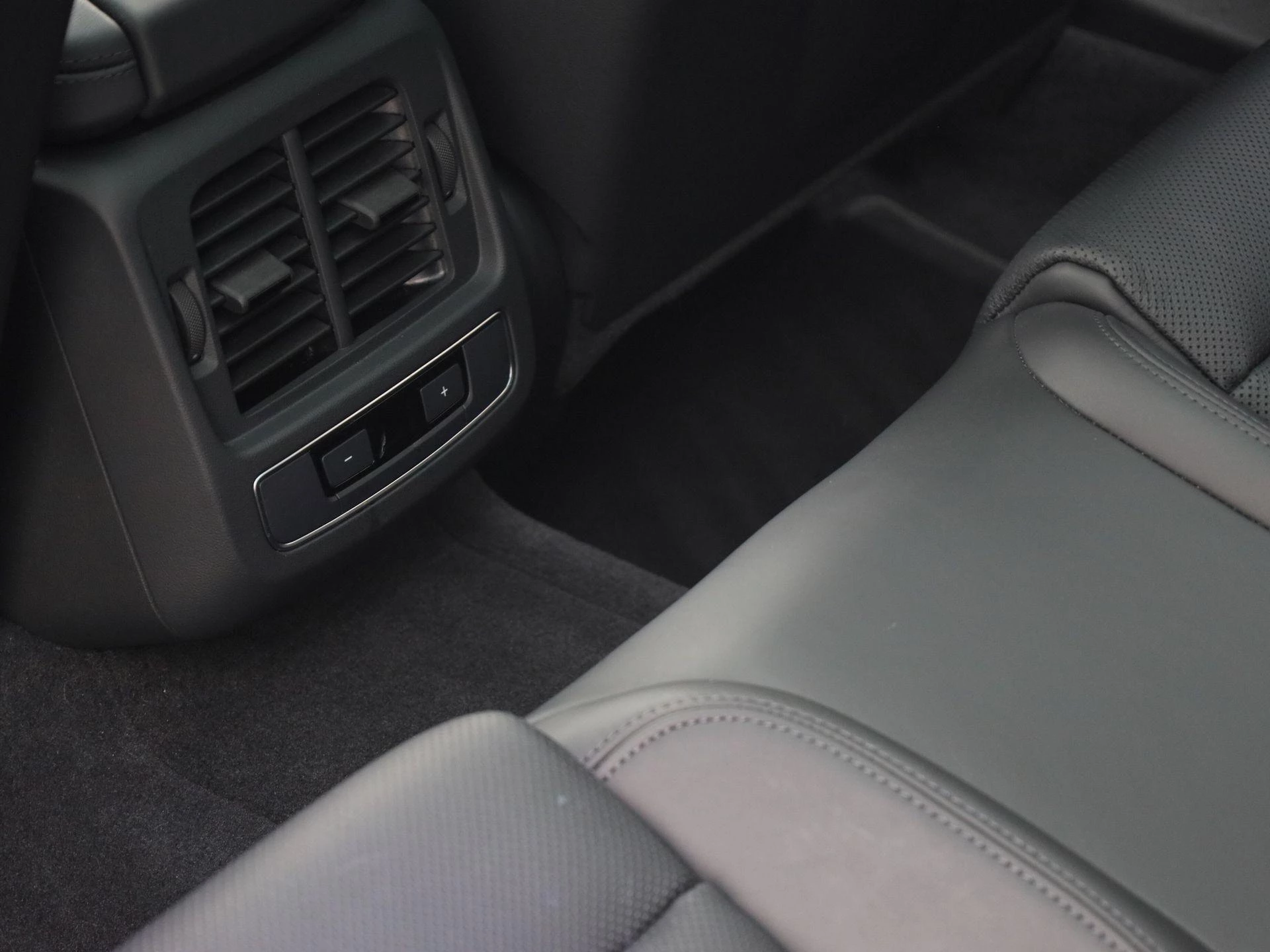 Hoofdafbeelding Audi e-tron GT