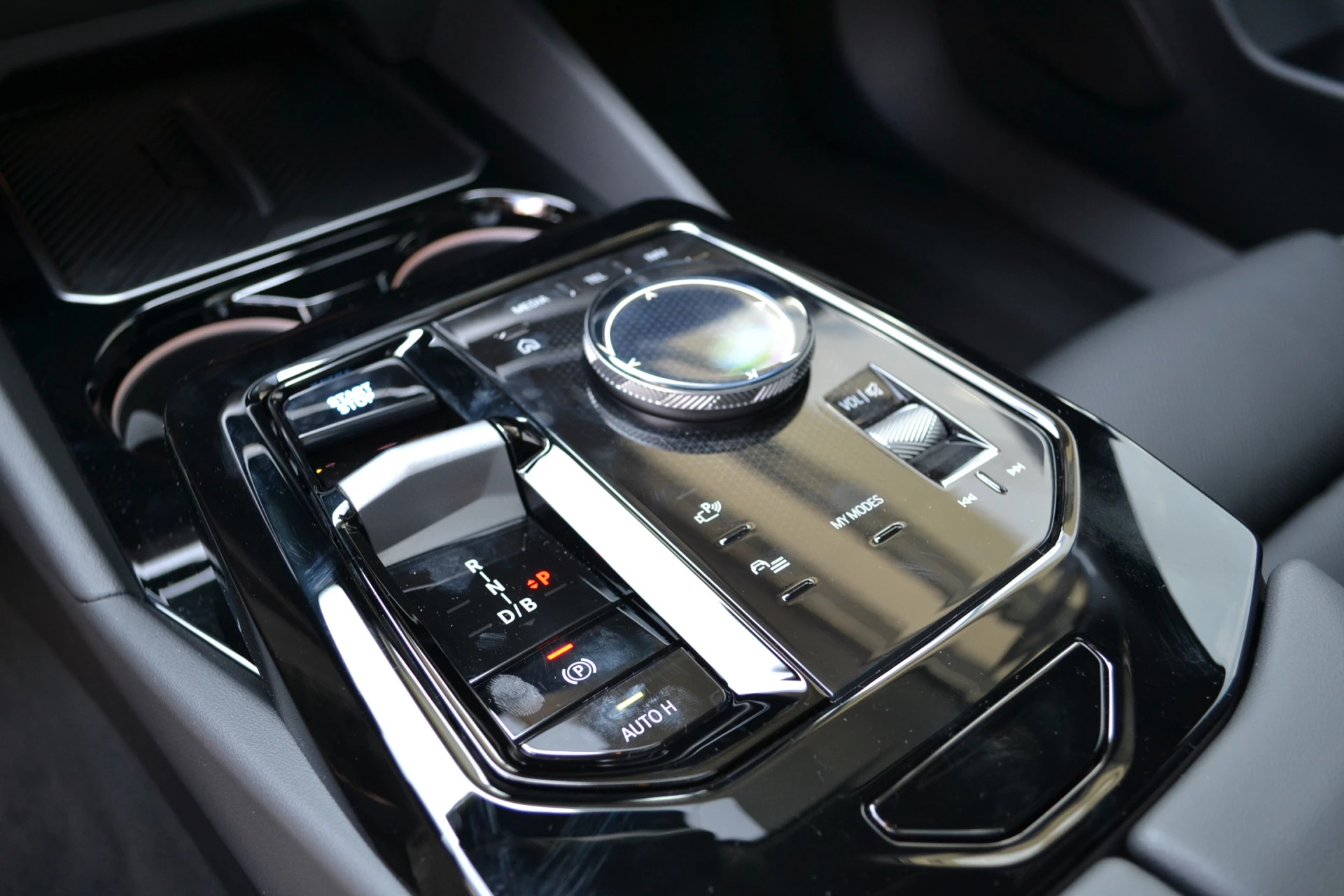 Hoofdafbeelding BMW i5