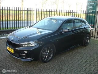 BMW 1-serie 118i Sport Executive Navigatie,Climatecontrol