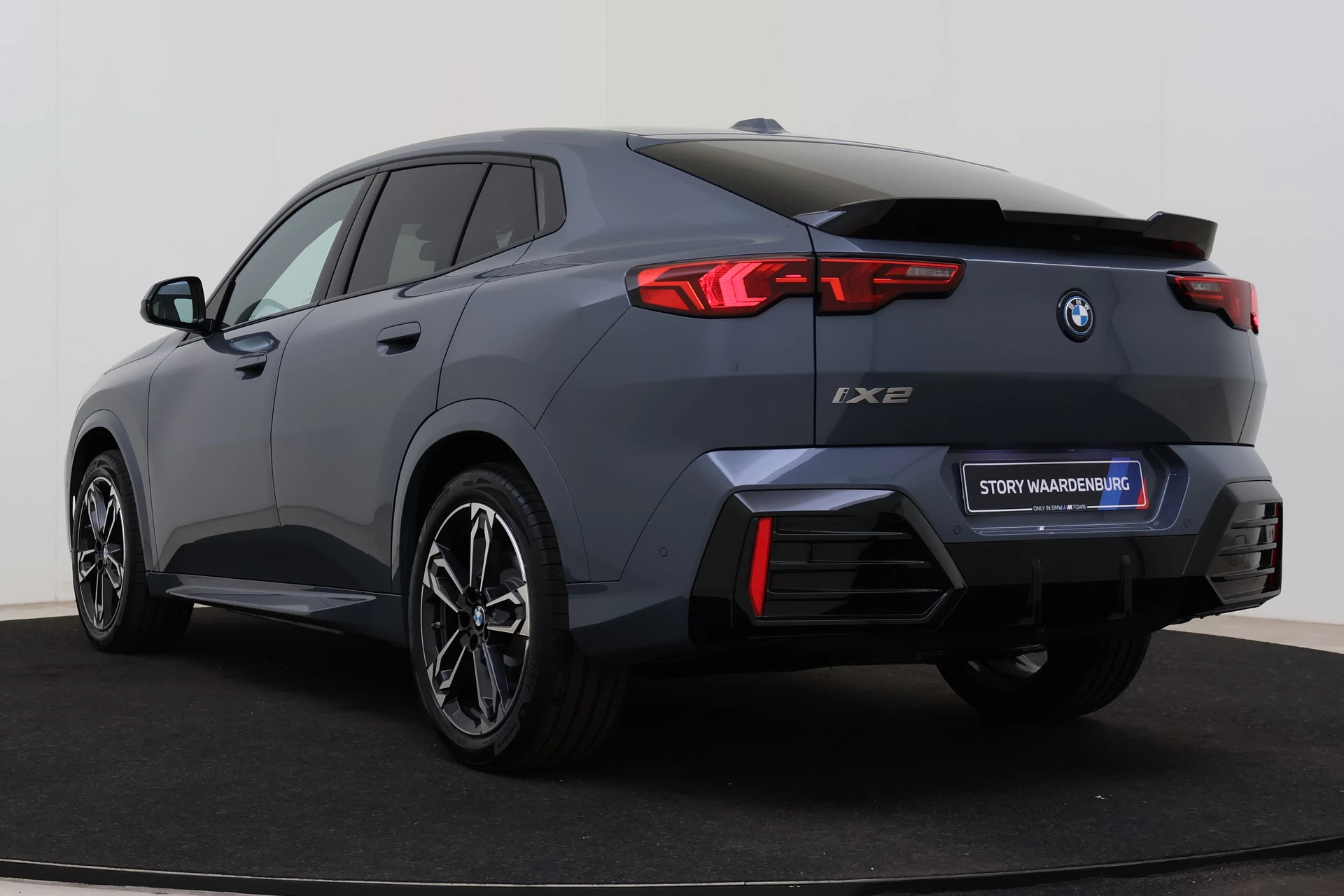 Hoofdafbeelding BMW iX2