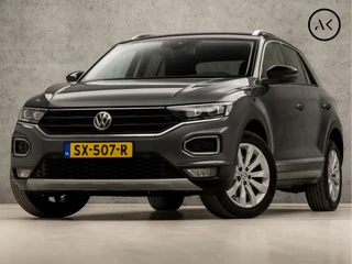 Hoofdafbeelding Volkswagen T-Roc Volkswagen T-Roc 1.5 TSI Sport 150Pk (VIRTUAL COCKPIT, APPLE CARPLAY, CLIMATE, ADAPTIVE CRUISE, SPORTSTOELEN, LED KOPLAMPEN, GETINT GLAS, LANE ASSIST, NIEUWSTAAT)
