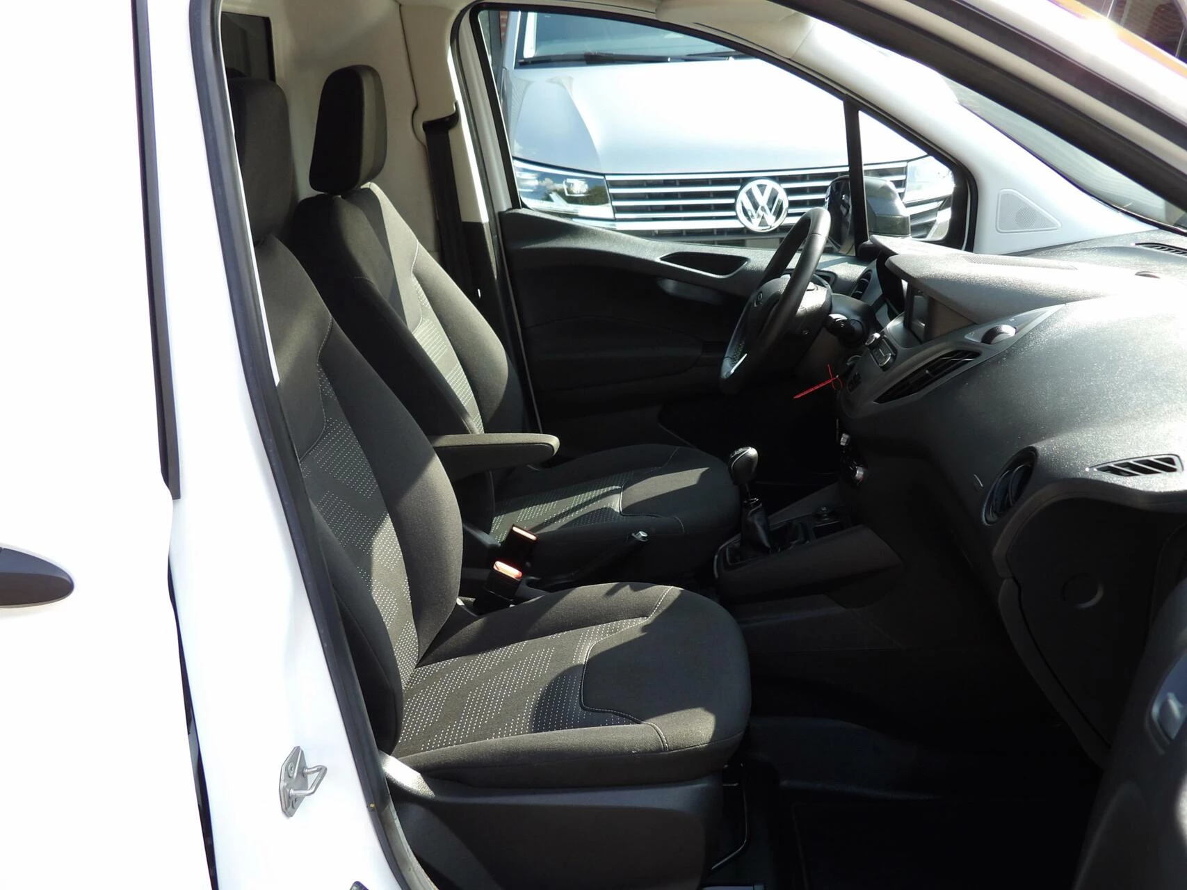 Hoofdafbeelding Ford Transit Courier