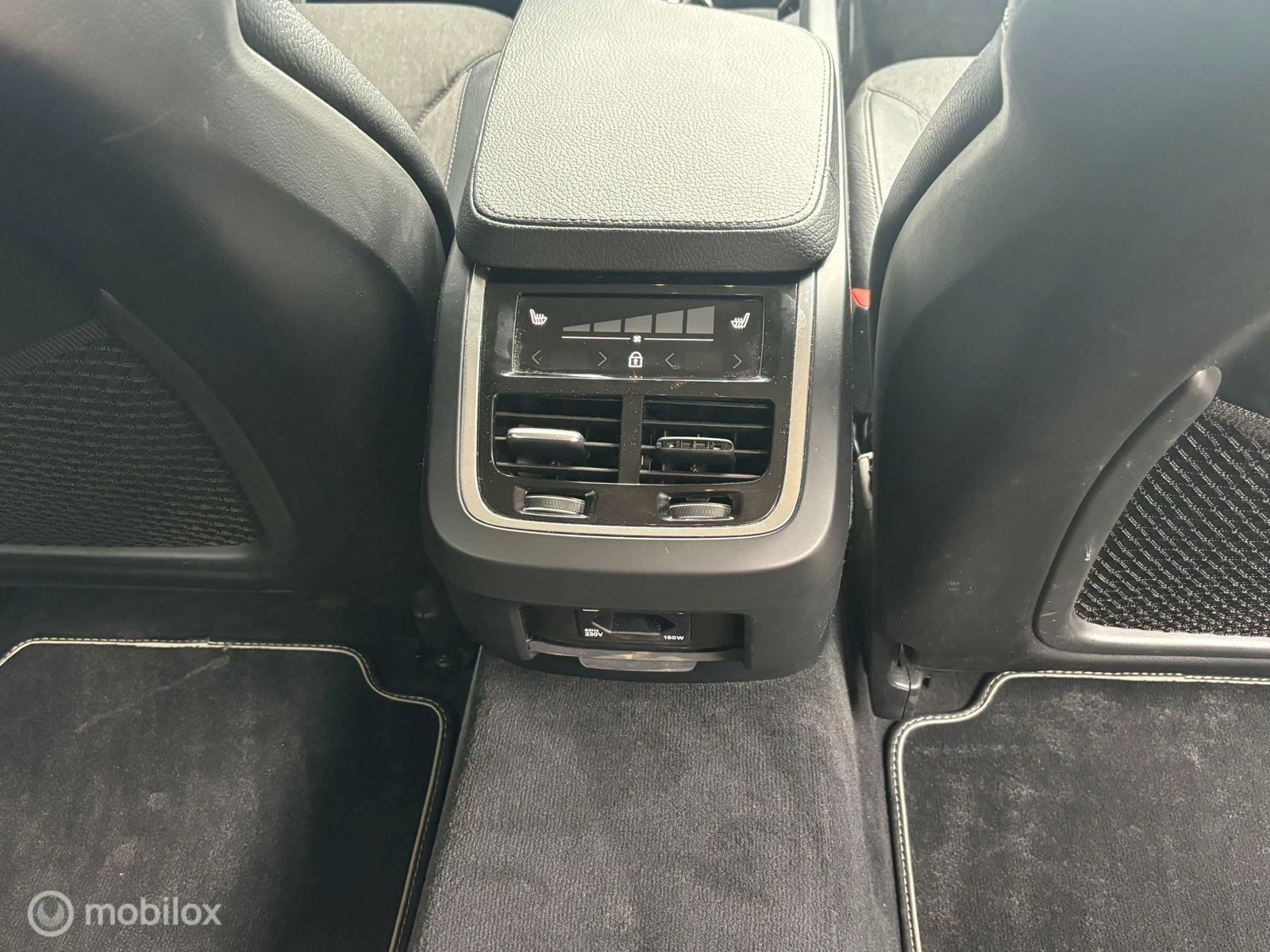 Hoofdafbeelding Volvo V90