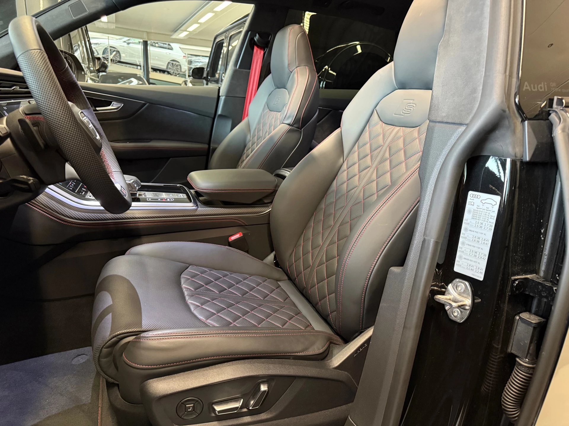 Hoofdafbeelding Audi Q8