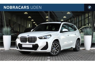 BMW X1 xDrive25e M Sport Automaat / Trekhaak / Sportstoelen / Achteruitrijcamera / M Adaptief onderstel / Comfort Access / Adaptieve LED / Stoelverwarming