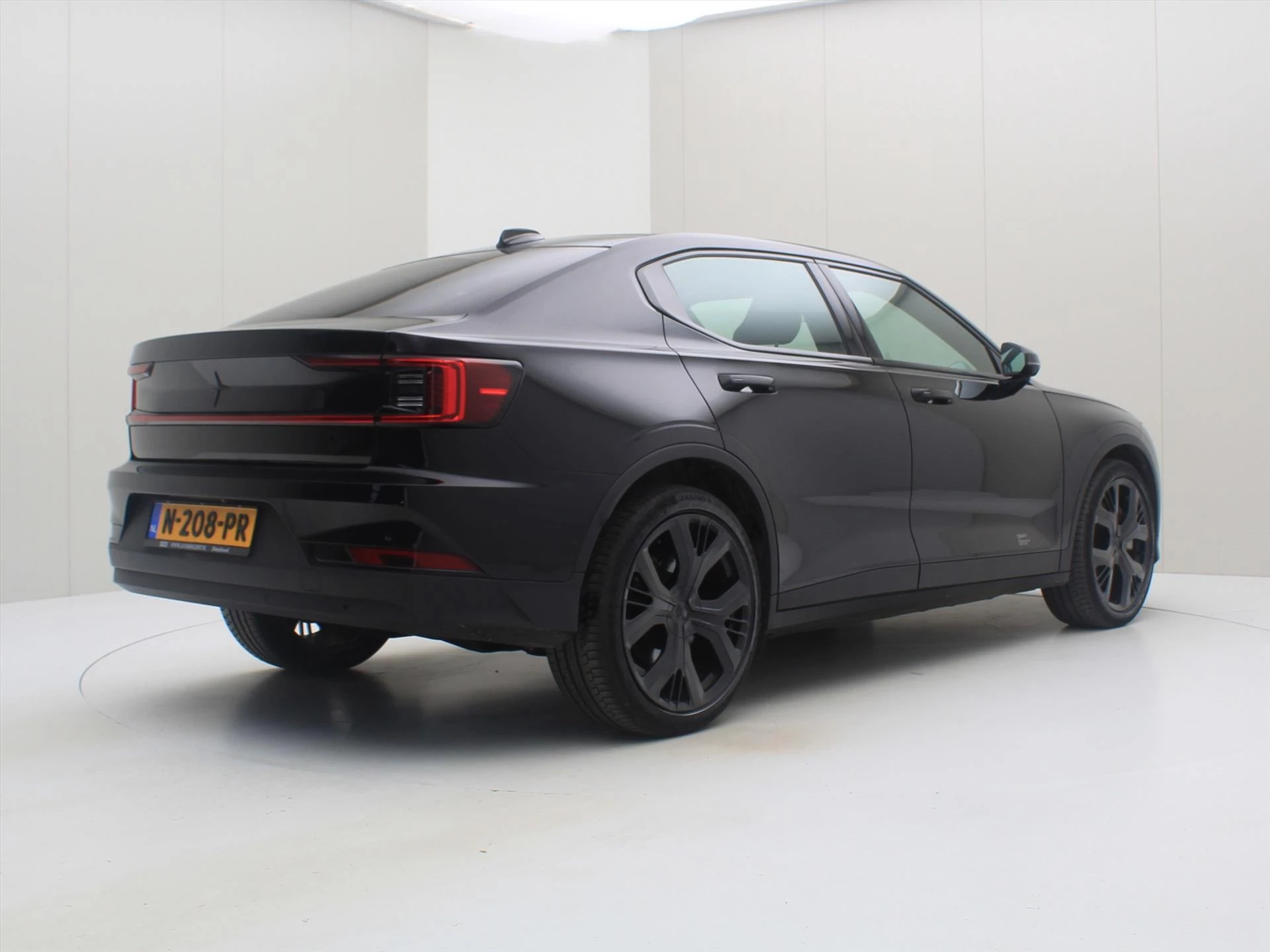 Hoofdafbeelding Polestar 2