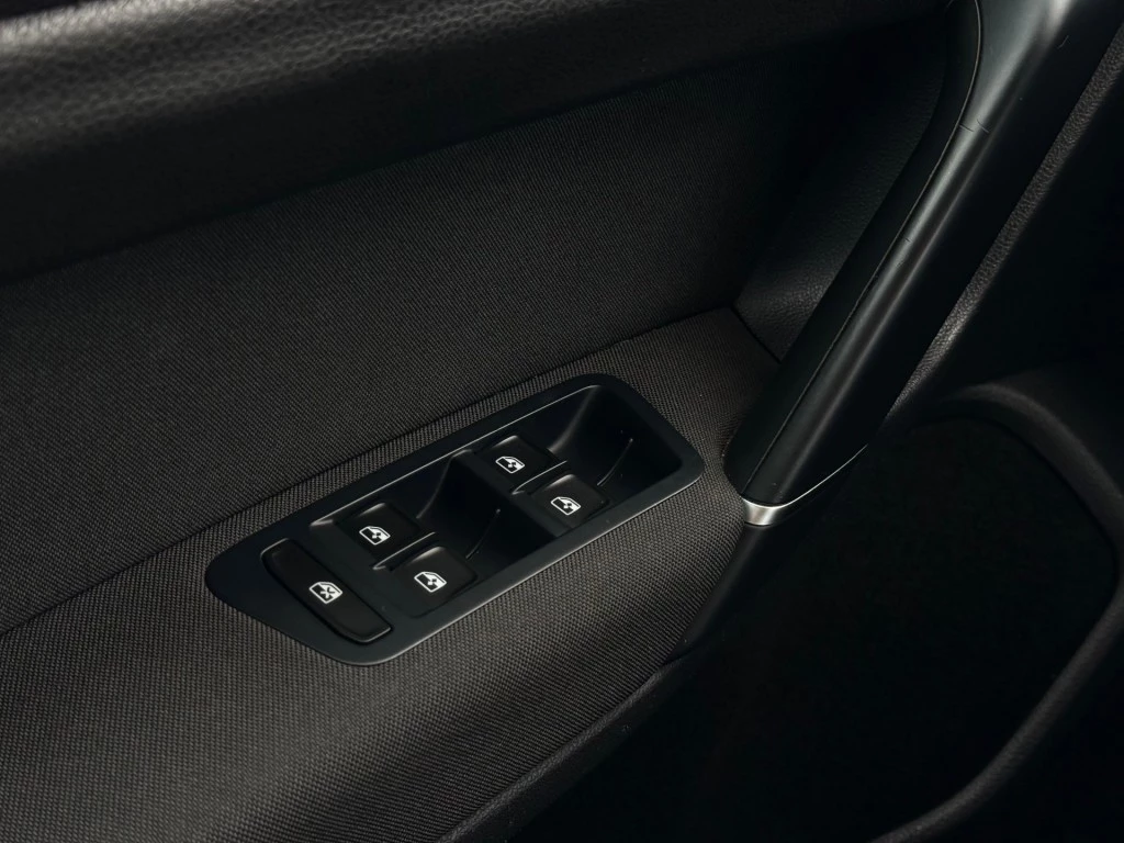 Hoofdafbeelding Volkswagen Golf Sportsvan