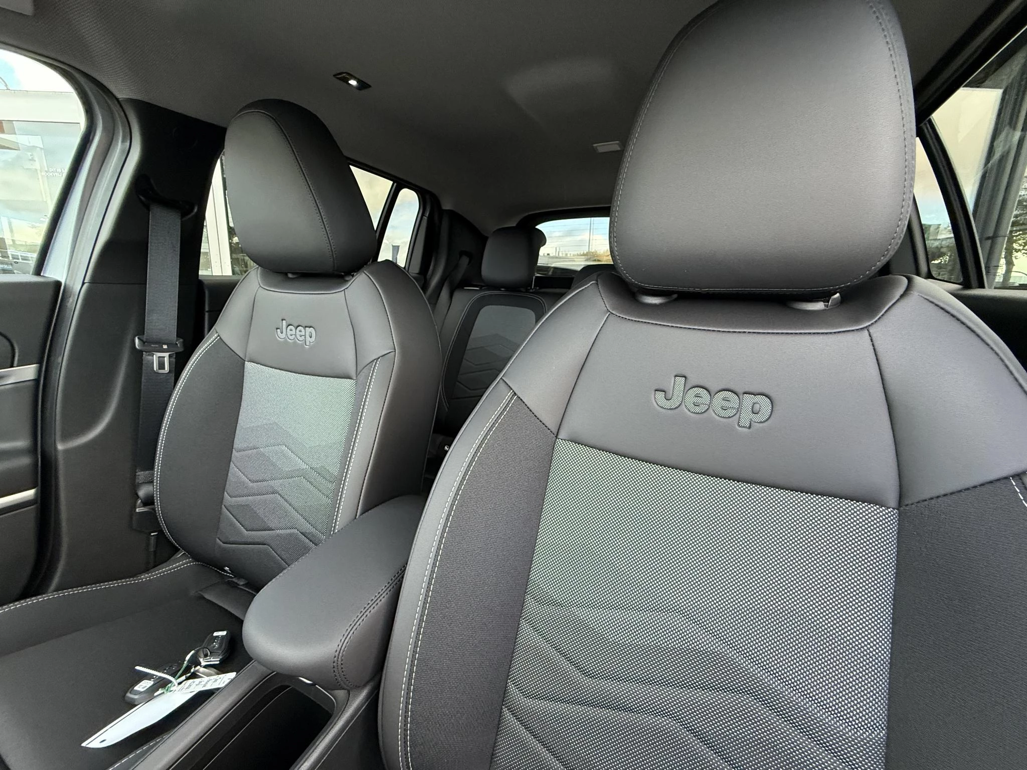 Hoofdafbeelding Jeep Avenger