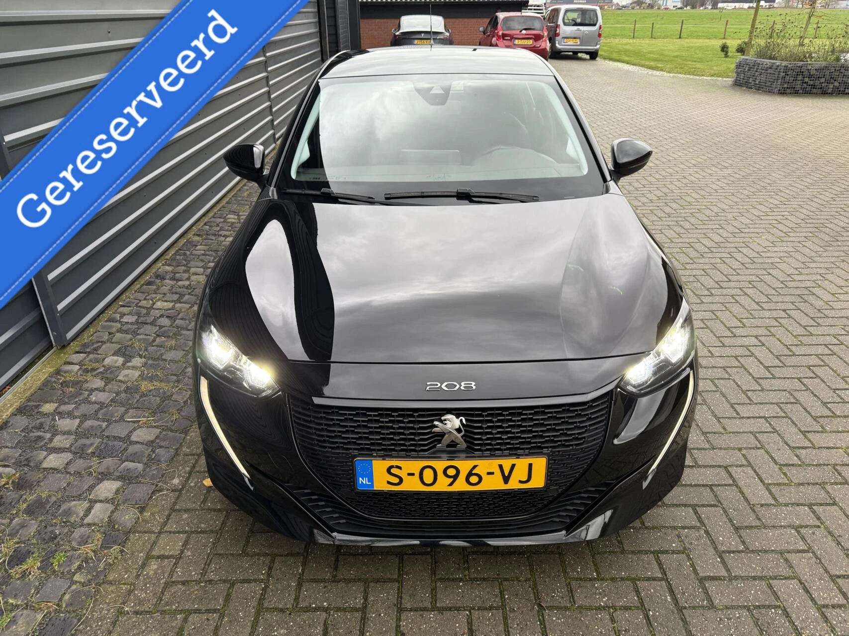 Hoofdafbeelding Peugeot e-208