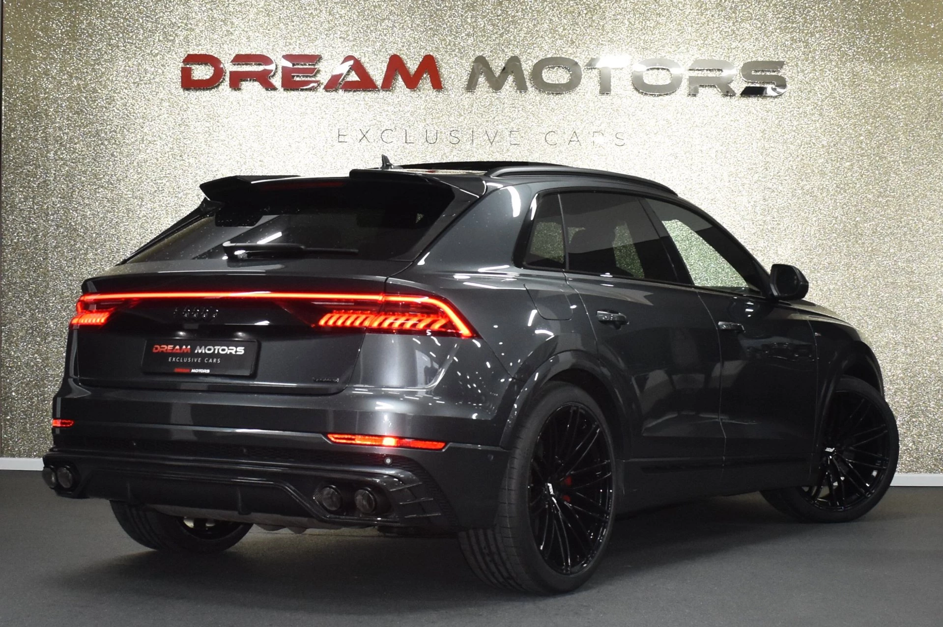 Hoofdafbeelding Audi Q8