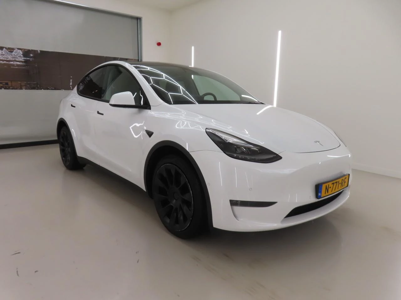 Hoofdafbeelding Tesla Model Y