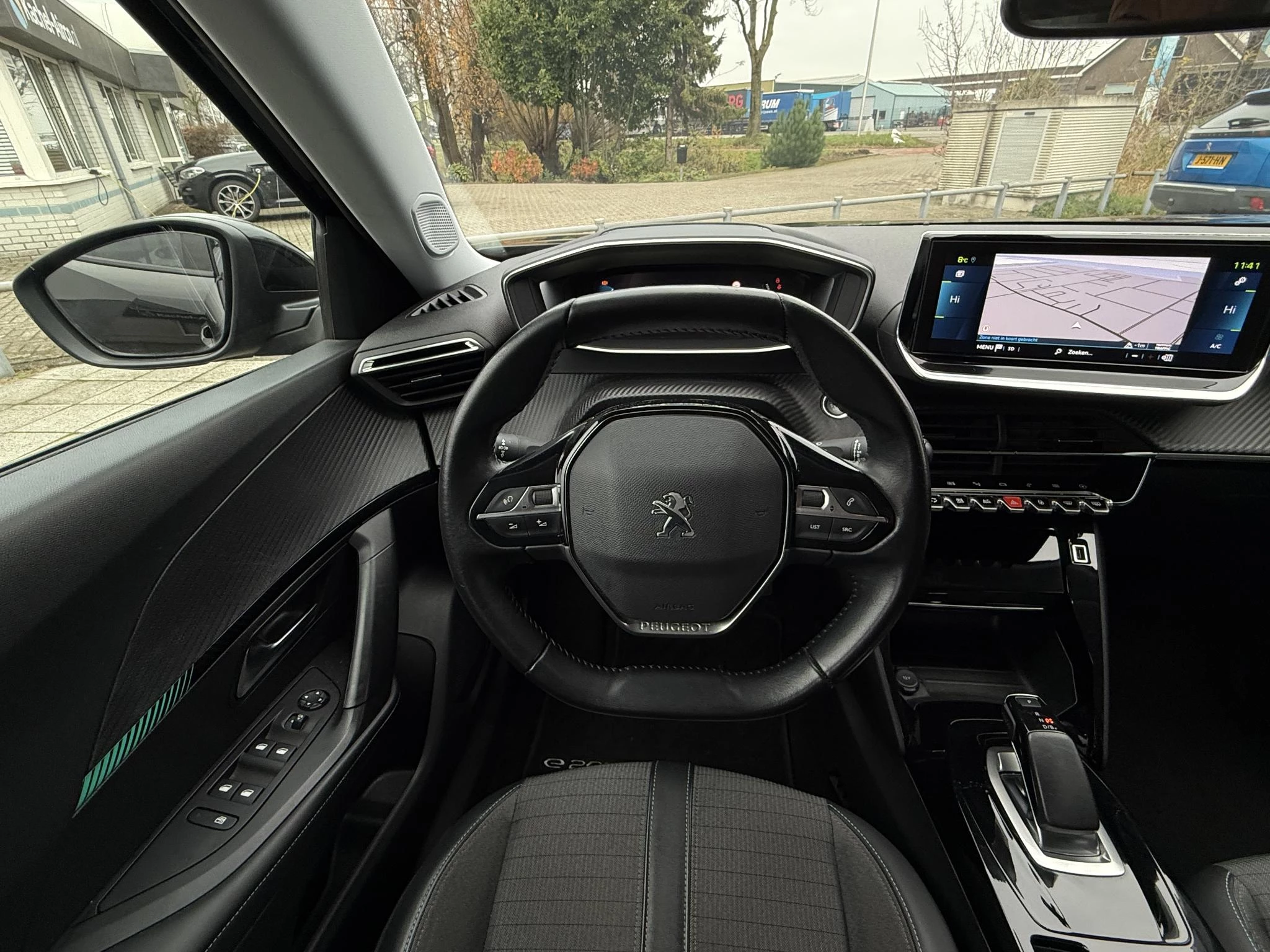 Hoofdafbeelding Peugeot e-2008