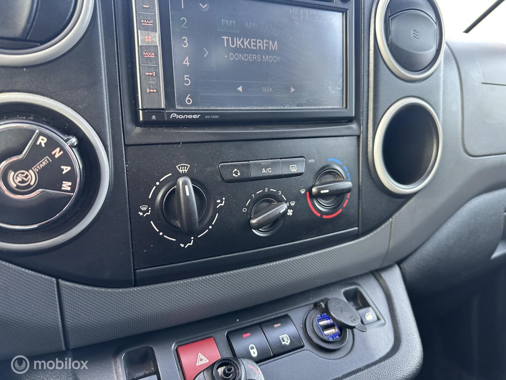 Hoofdafbeelding Peugeot Partner