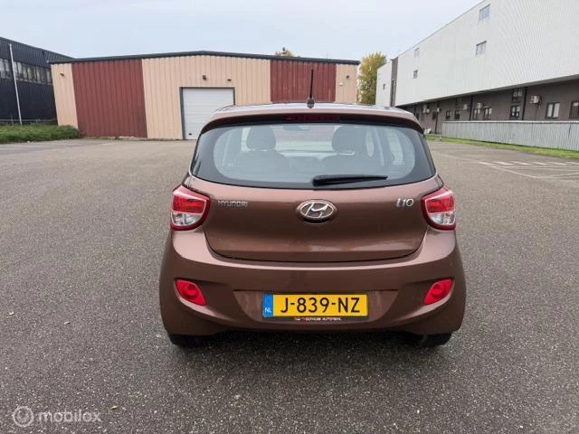 Hoofdafbeelding Hyundai i10