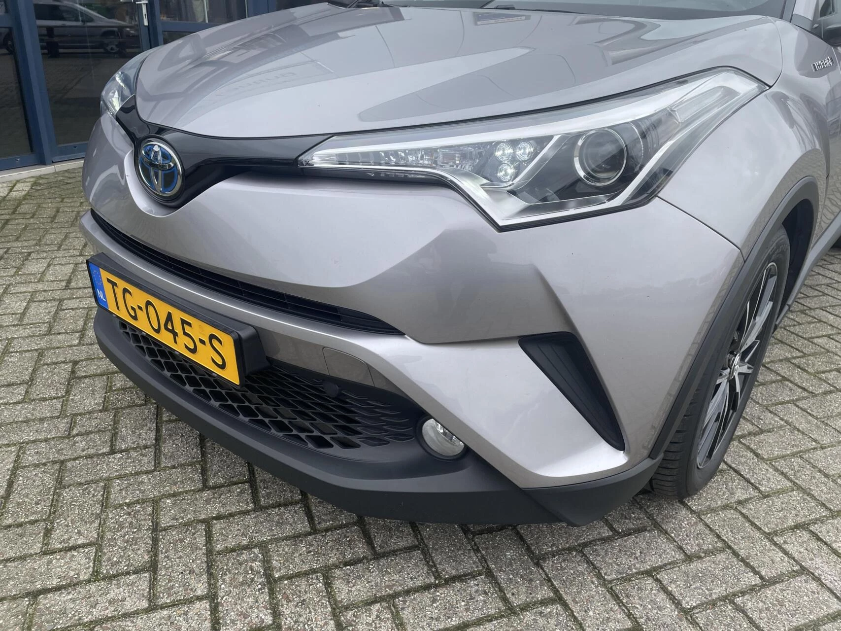 Hoofdafbeelding Toyota C-HR