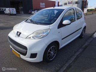 Peugeot 107 1.0-12V Navigator !!