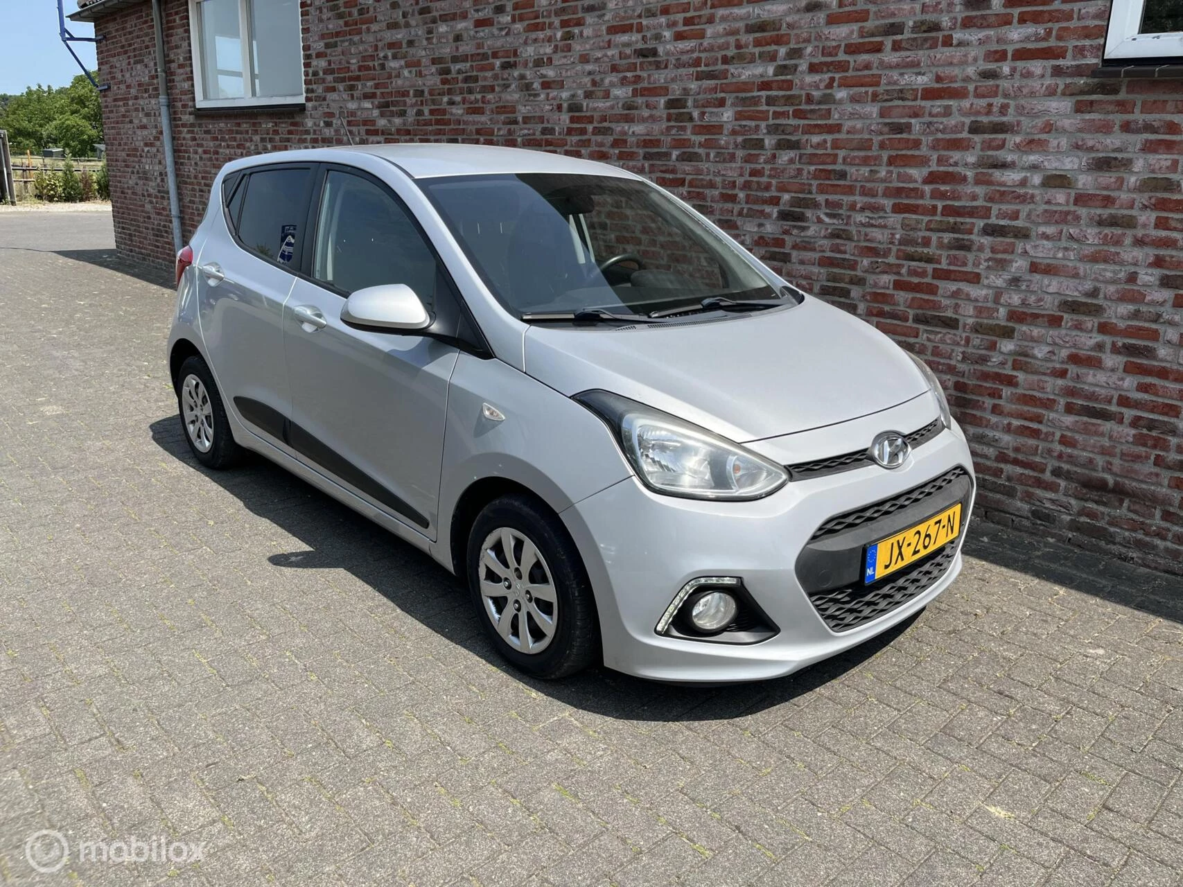 Hoofdafbeelding Hyundai i10