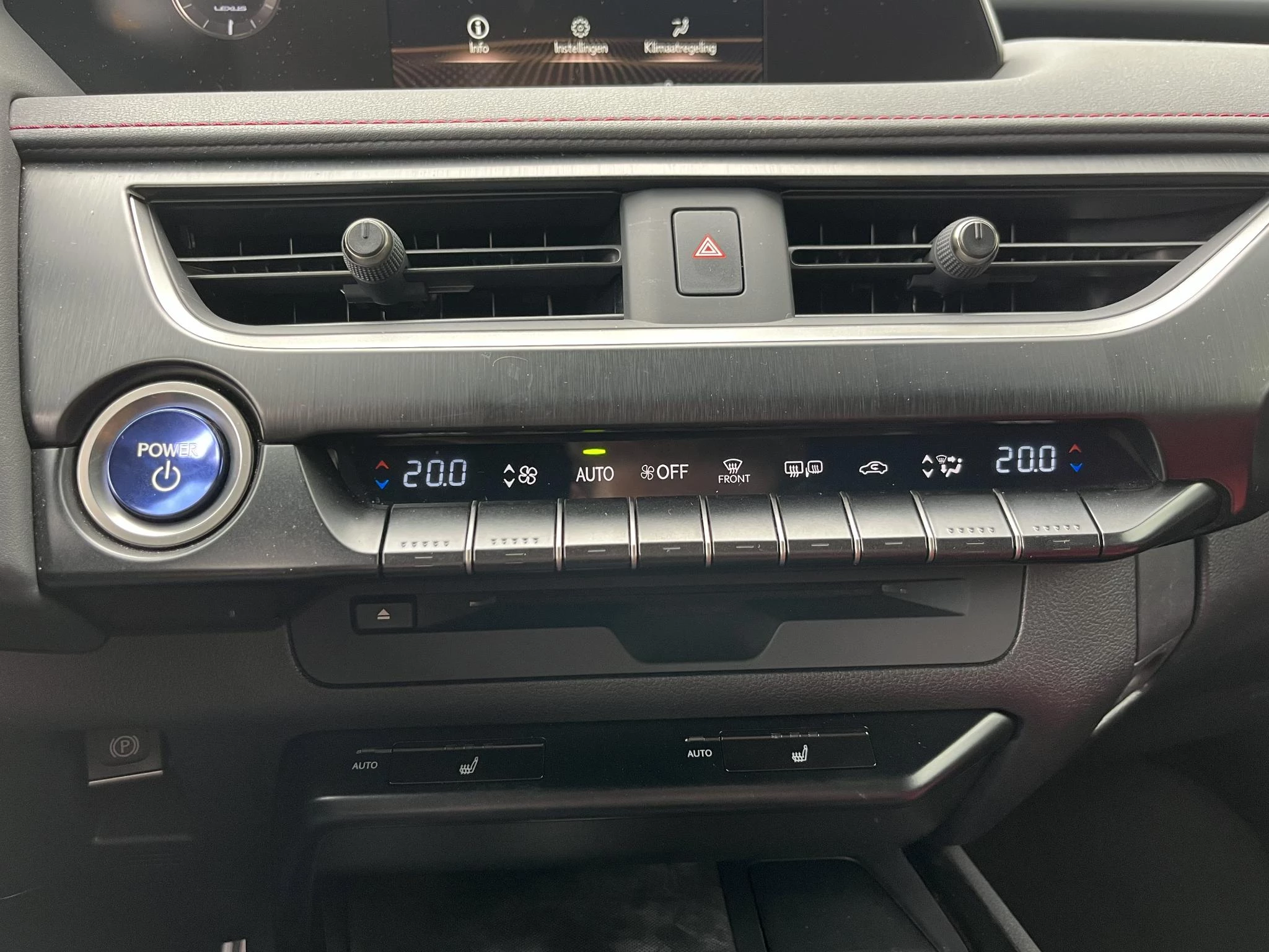 Hoofdafbeelding Lexus UX