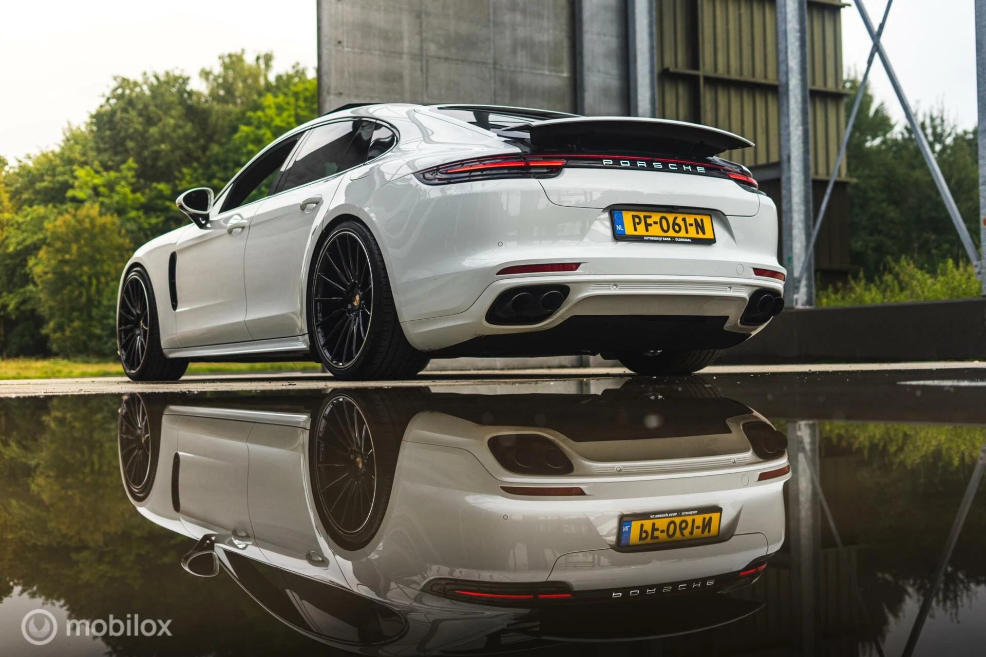 Hoofdafbeelding Porsche Panamera