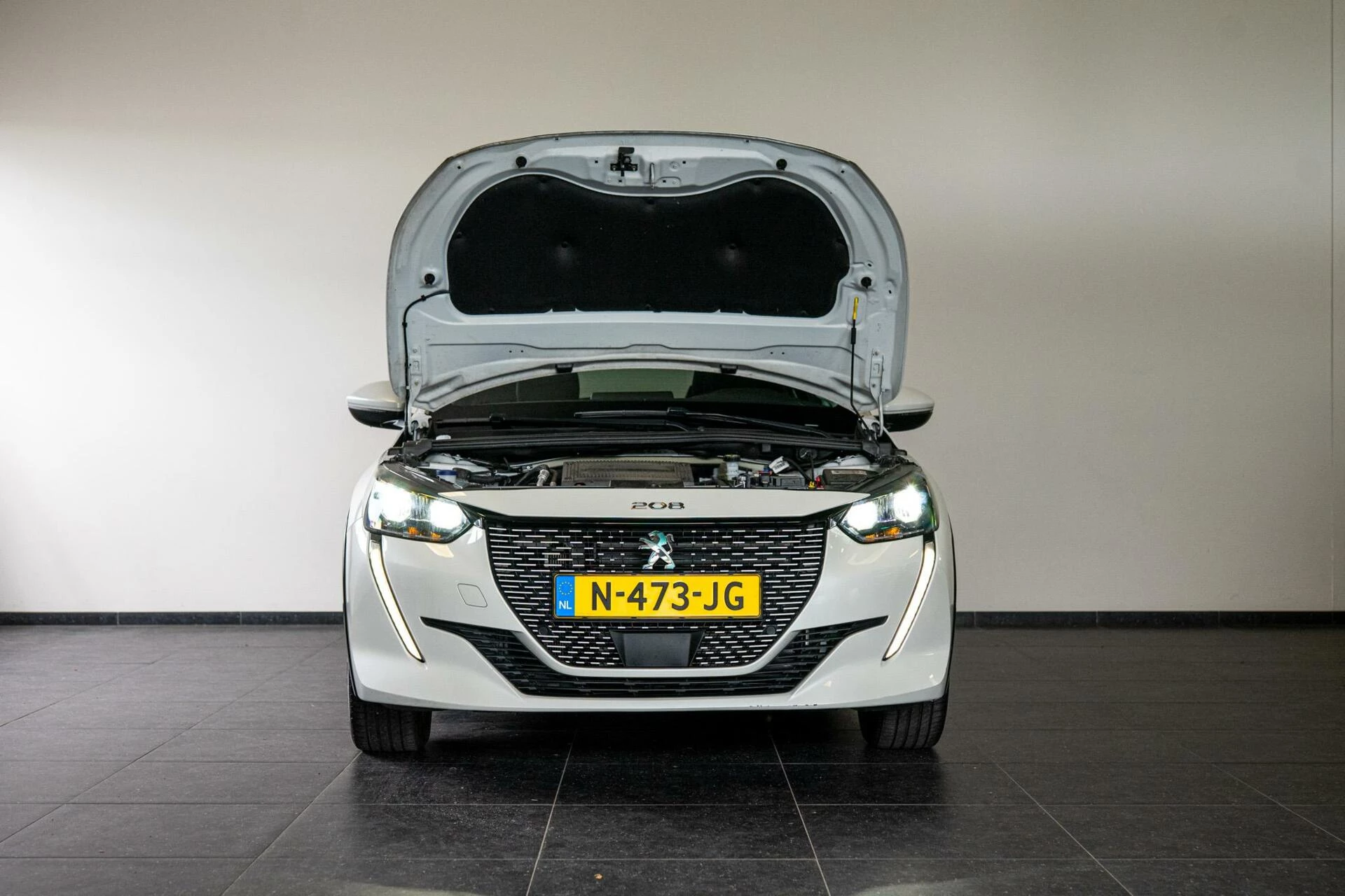 Hoofdafbeelding Peugeot e-208