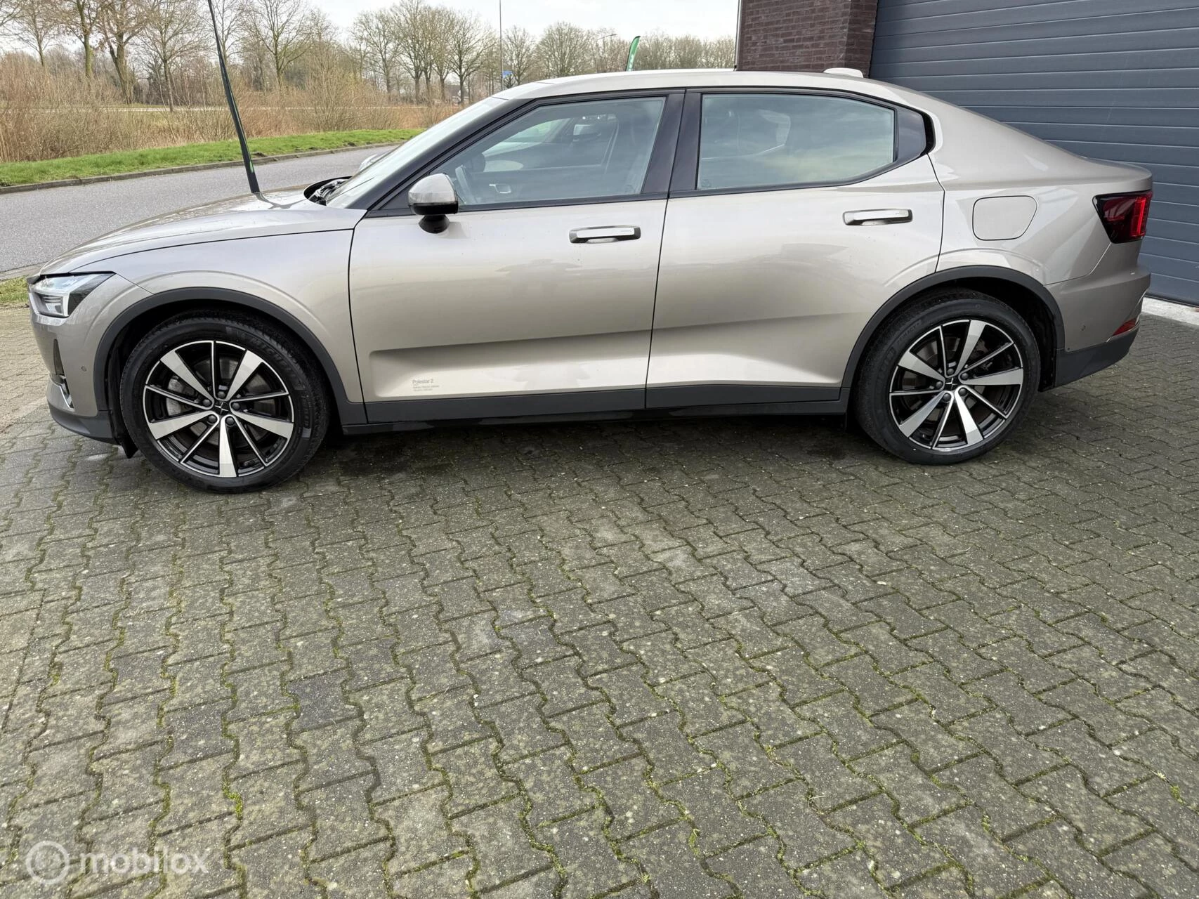 Hoofdafbeelding Polestar 2