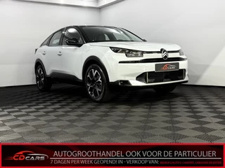 Hoofdafbeelding Citroën C4 Citroën C4 1.2 Hybrid 145pk Business Camera, Navi, Half leder, Keyless start, Cruise control, Apple carplay, Virtual desk, Lichtmetalen velgen, 1 jaar garantie