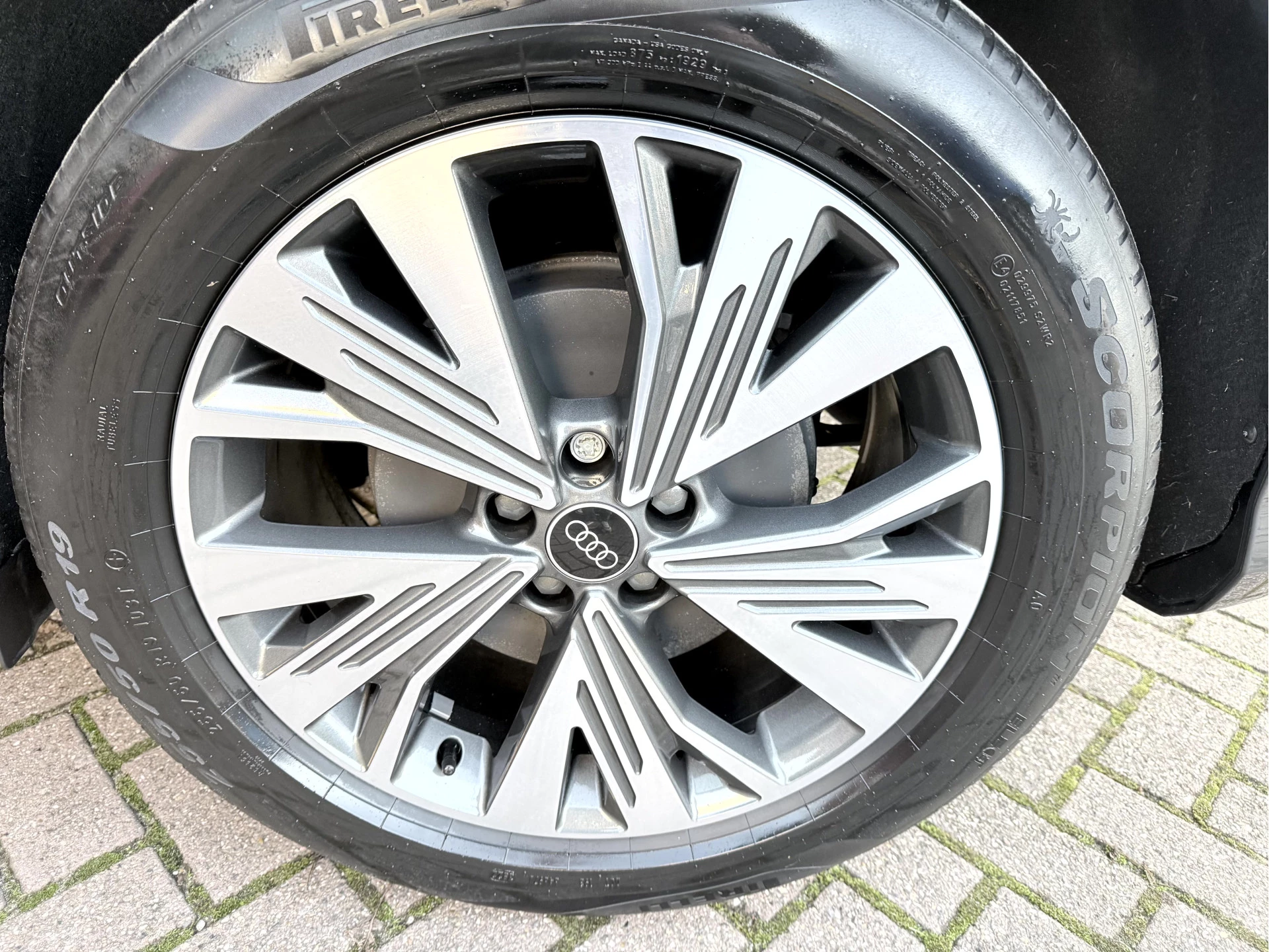 Hoofdafbeelding Audi Q4 e-tron