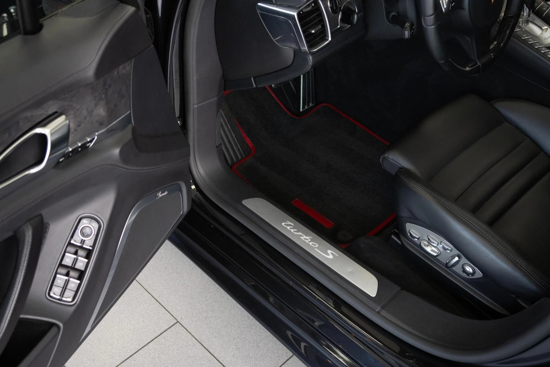 Hoofdafbeelding Porsche Panamera