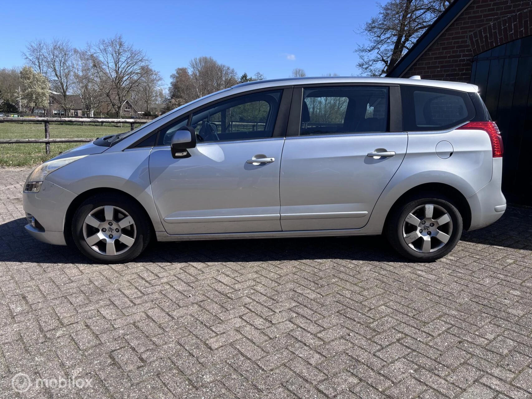 Hoofdafbeelding Peugeot 5008
